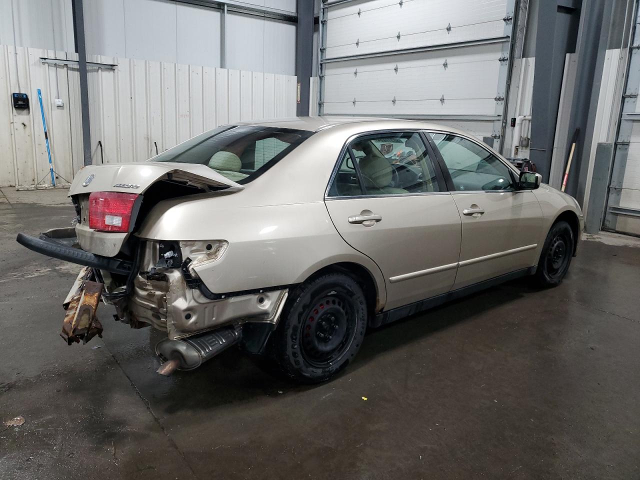 Photo 2 VIN: 1HGCM56445A021249 - HONDA ACCORD 