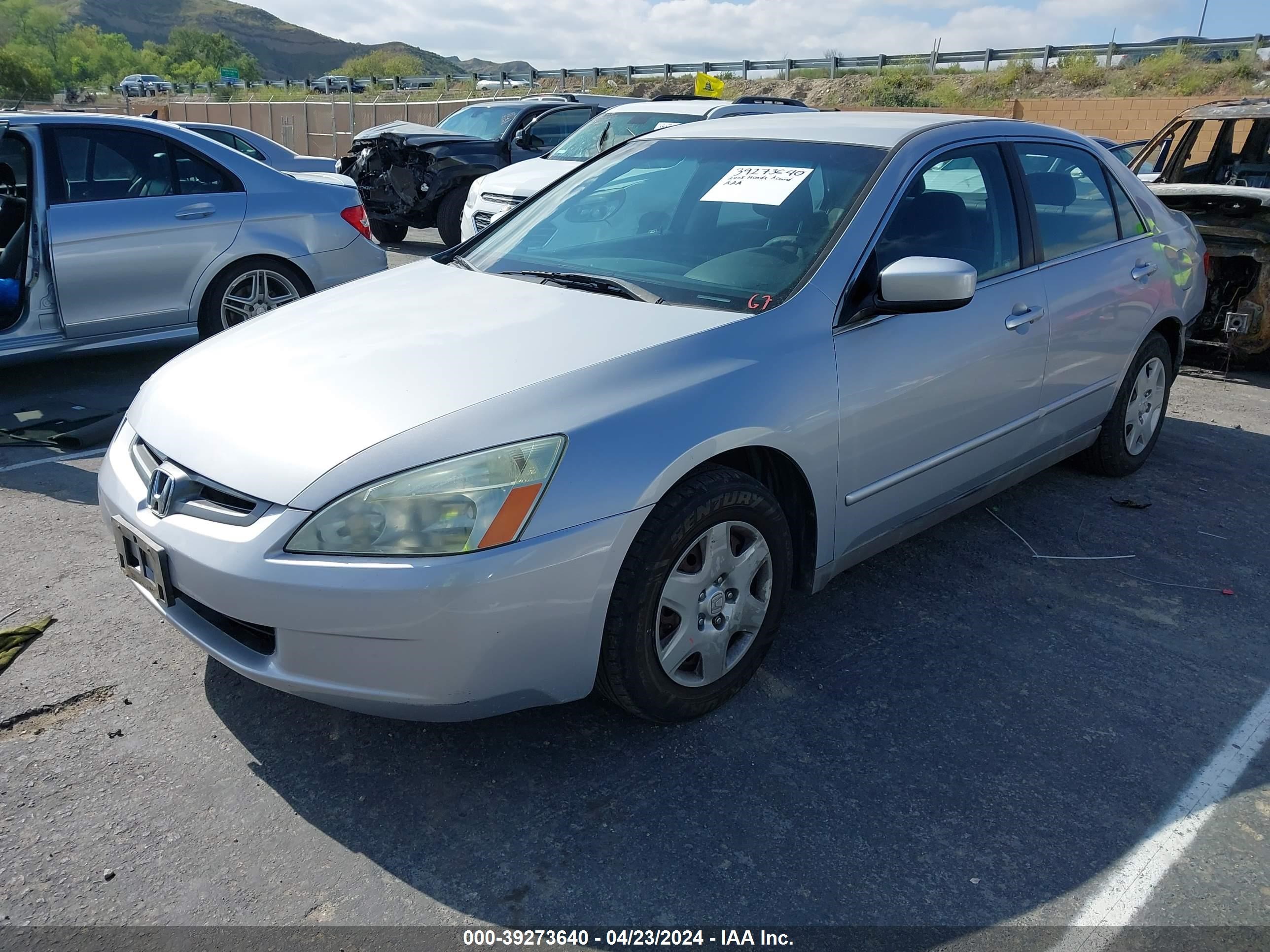 Photo 1 VIN: 1HGCM56445A107967 - HONDA ACCORD 