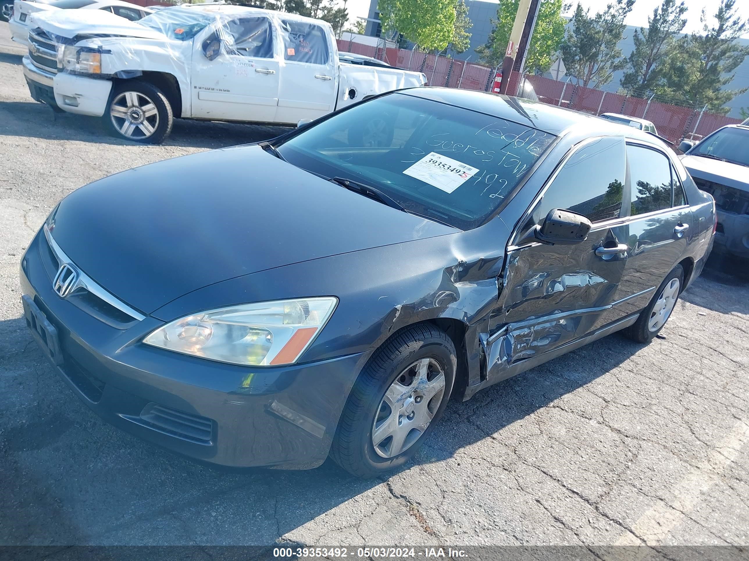 Photo 1 VIN: 1HGCM56446A179818 - HONDA ACCORD 