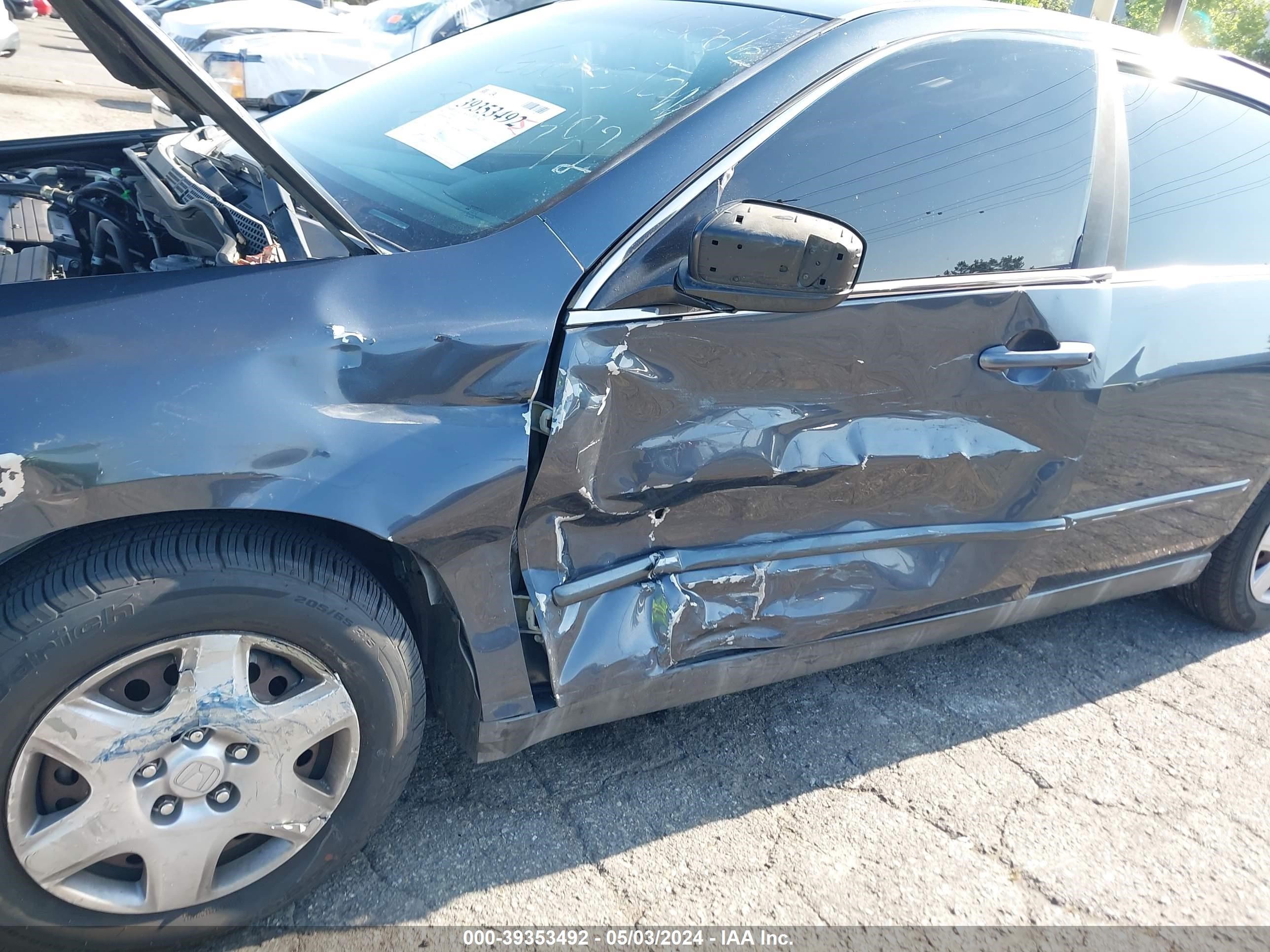 Photo 5 VIN: 1HGCM56446A179818 - HONDA ACCORD 