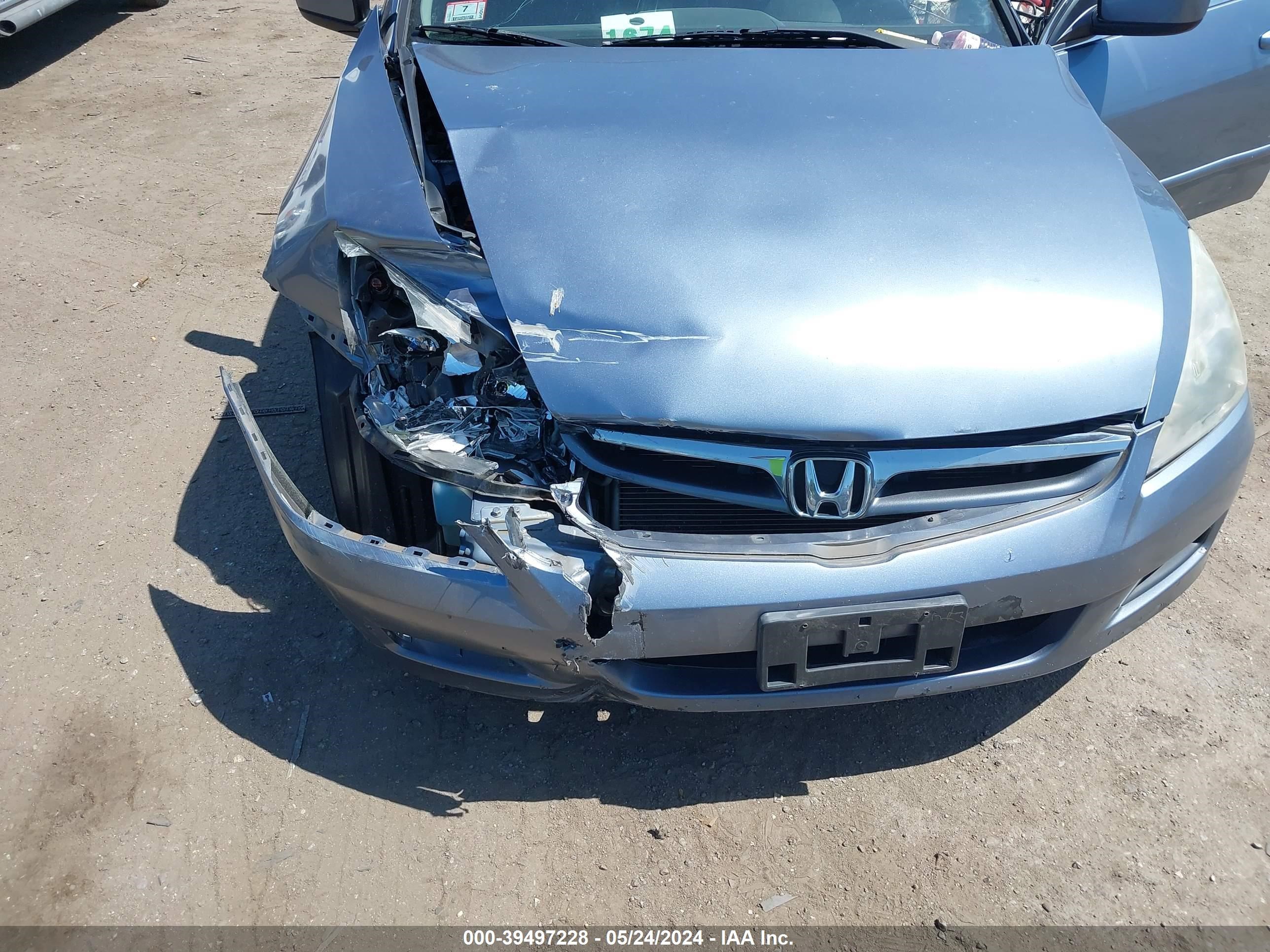 Photo 5 VIN: 1HGCM56447A013817 - HONDA ACCORD 