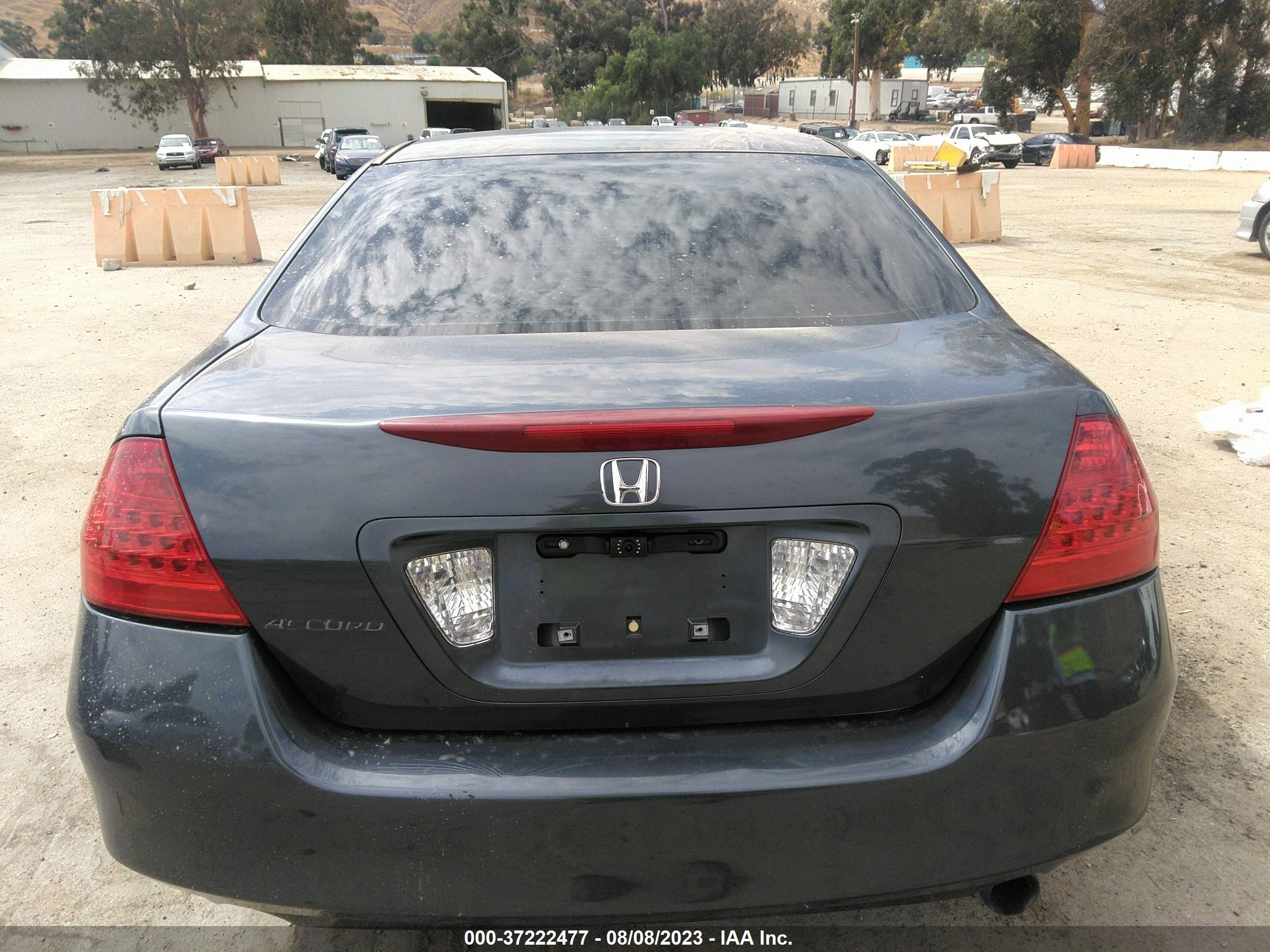 Photo 15 VIN: 1HGCM56447A122827 - HONDA ACCORD 