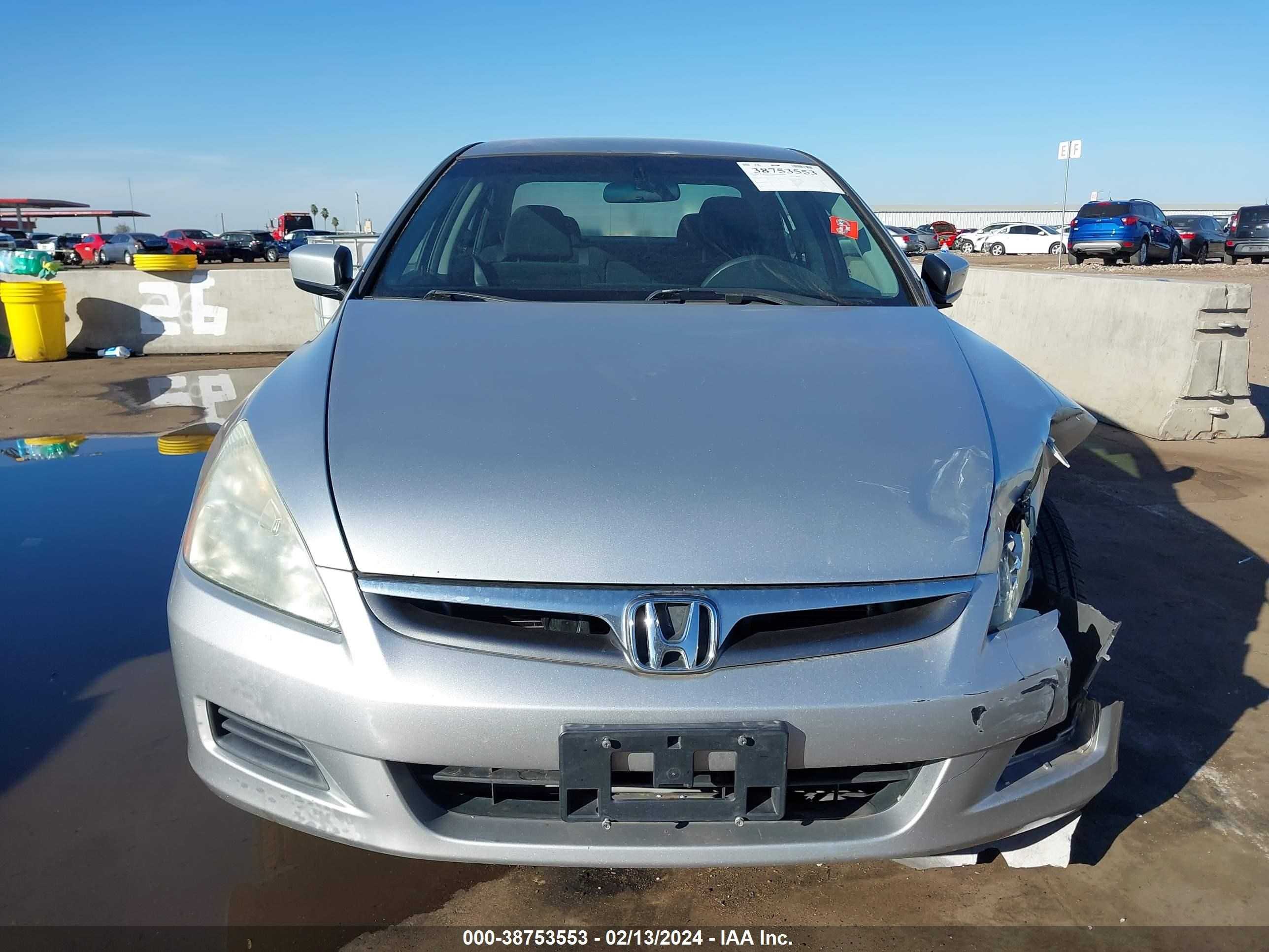 Photo 11 VIN: 1HGCM56447A161272 - HONDA ACCORD 