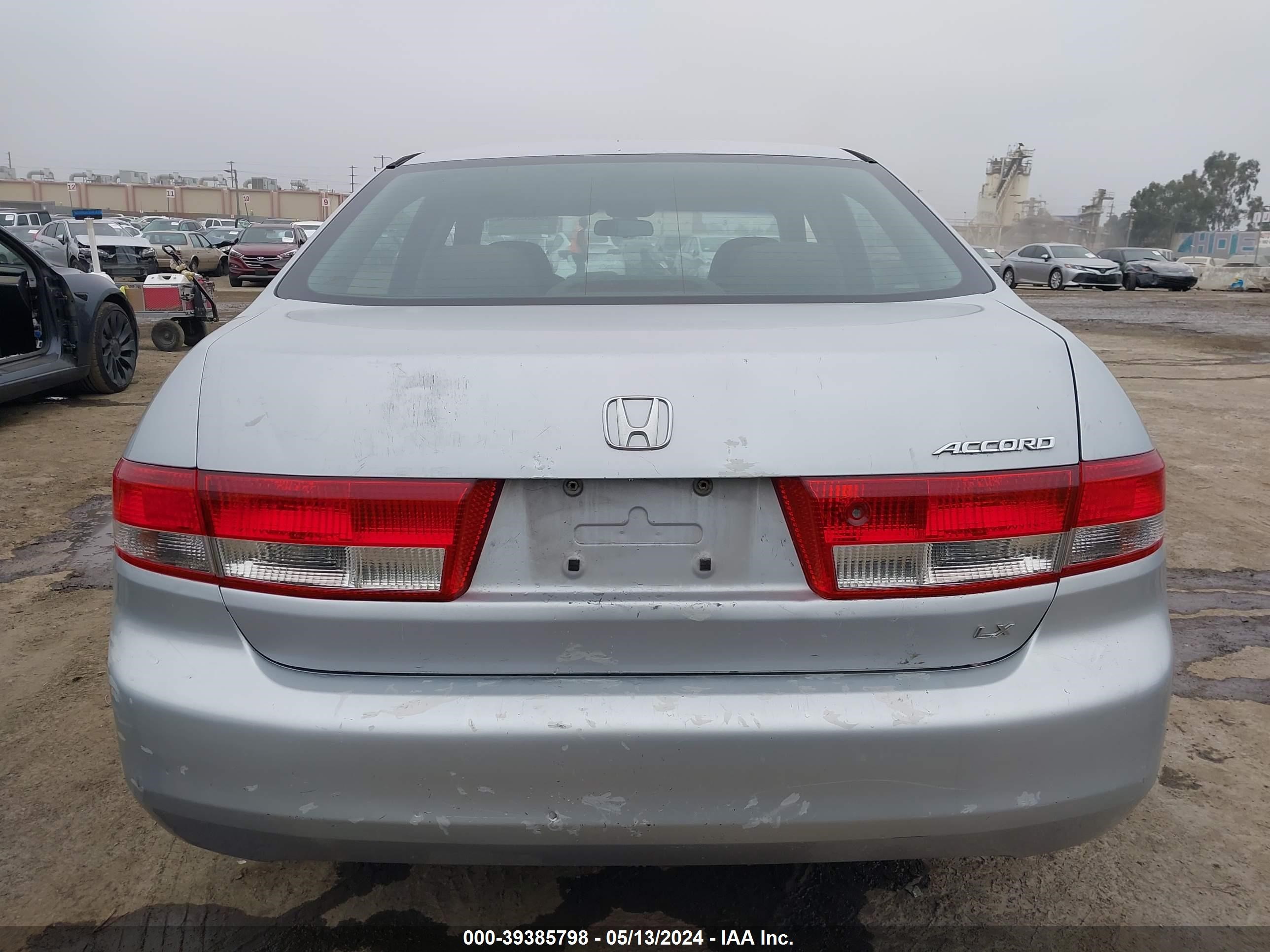 Photo 15 VIN: 1HGCM56454A060737 - HONDA ACCORD 