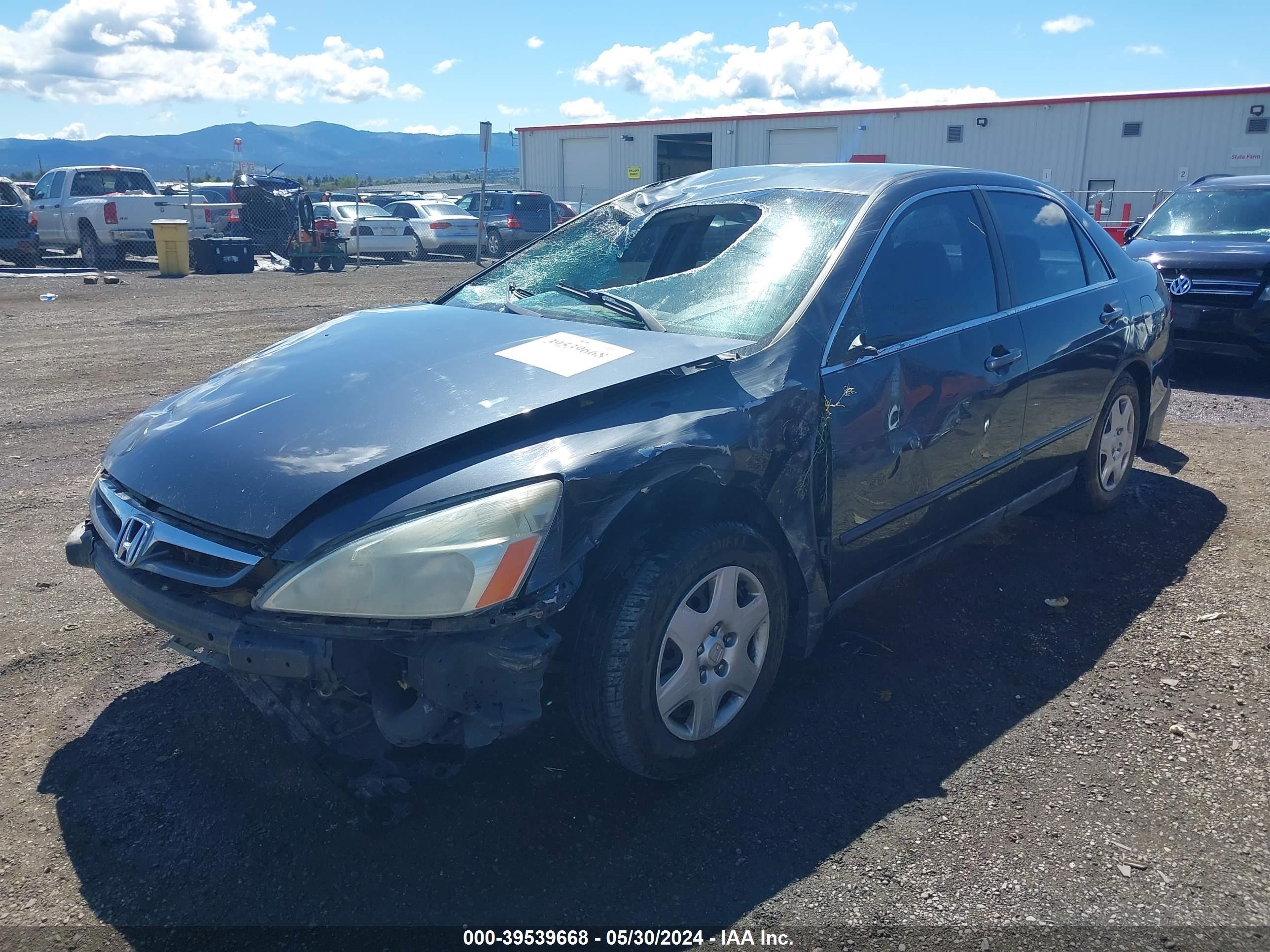 Photo 1 VIN: 1HGCM56456A172666 - HONDA ACCORD 