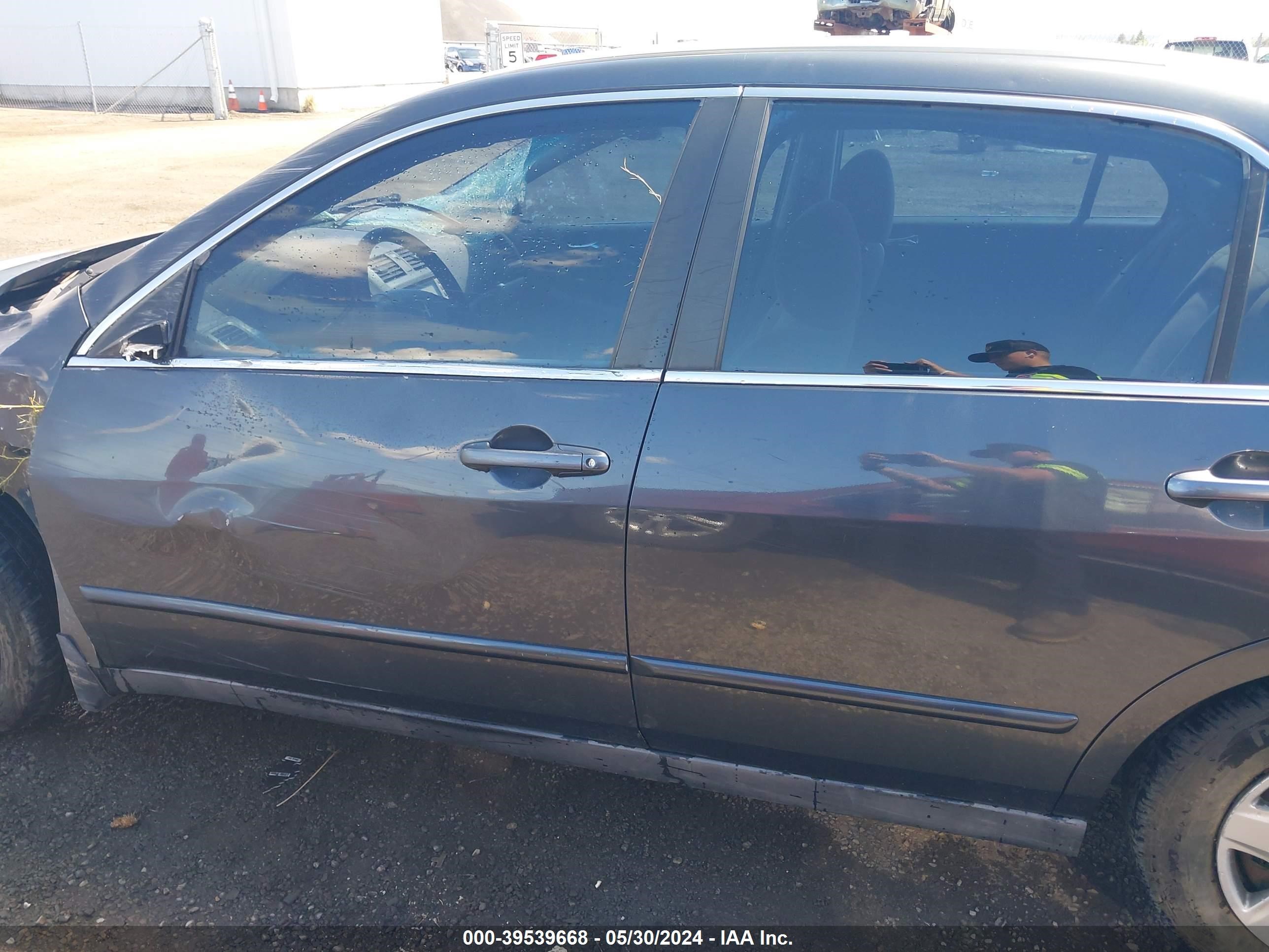 Photo 14 VIN: 1HGCM56456A172666 - HONDA ACCORD 