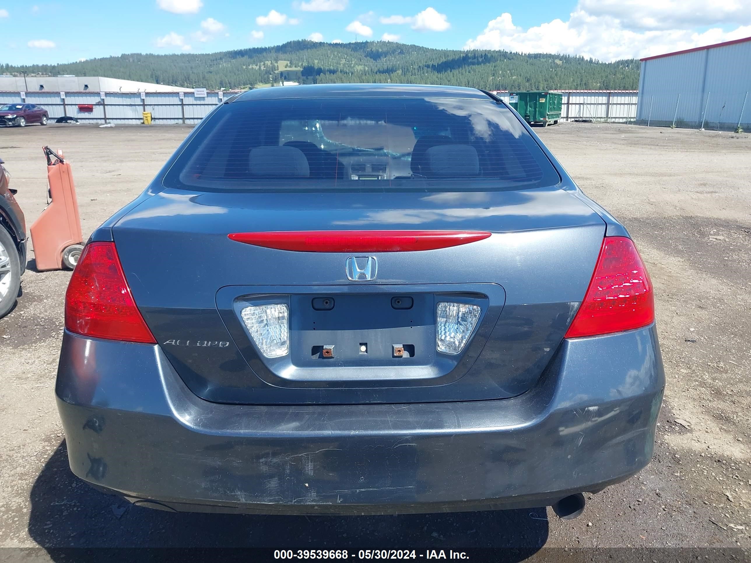 Photo 16 VIN: 1HGCM56456A172666 - HONDA ACCORD 