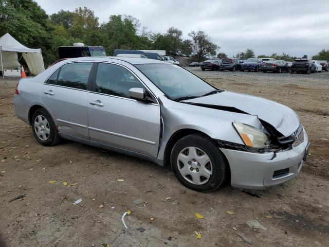 Photo 3 VIN: 1HGCM56457A015141 - HONDA ACCORD LX 