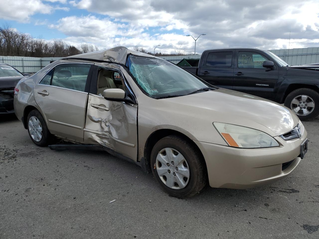 Photo 3 VIN: 1HGCM56464A154156 - HONDA ACCORD 