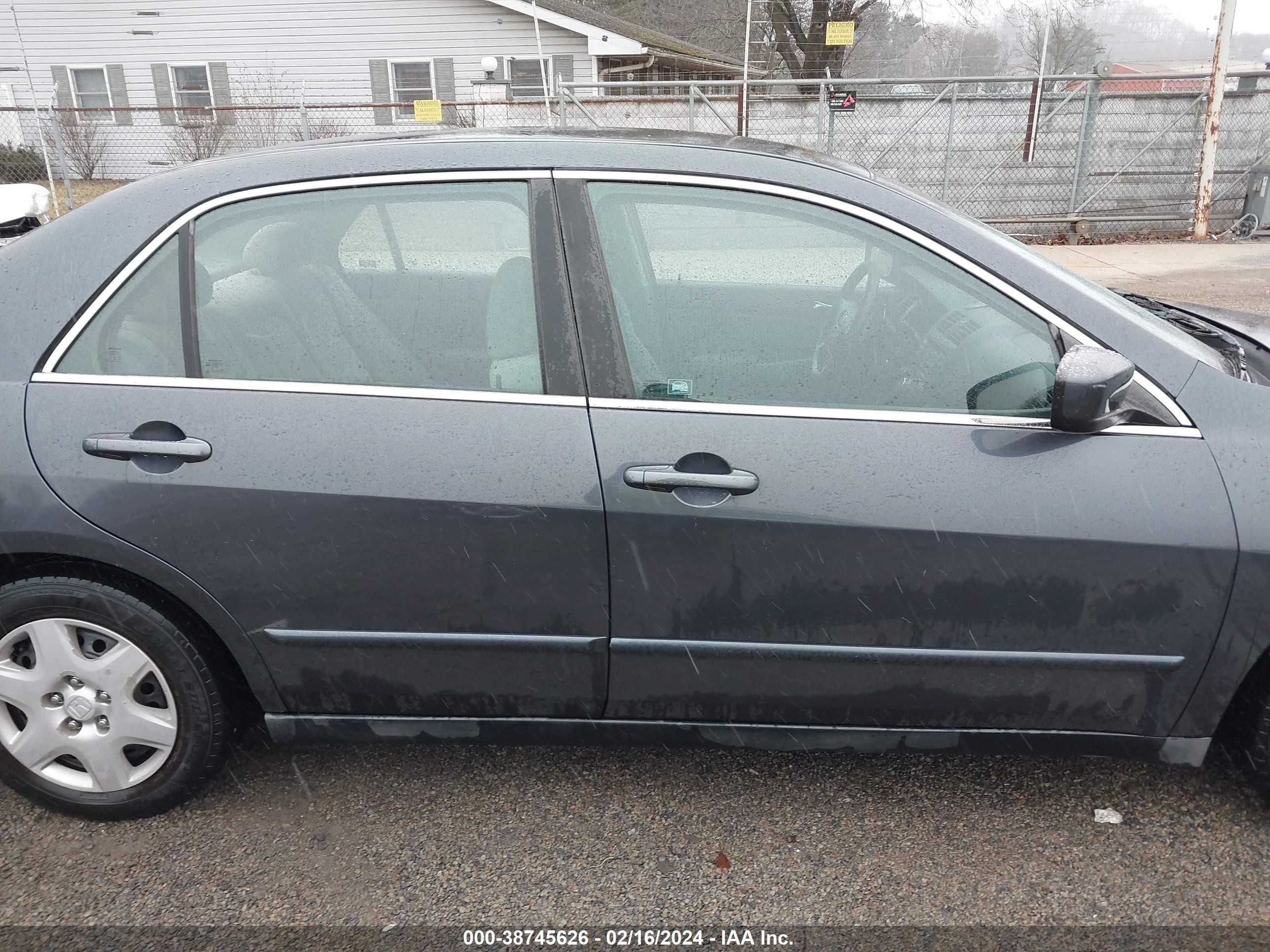 Photo 12 VIN: 1HGCM56465A000824 - HONDA ACCORD 