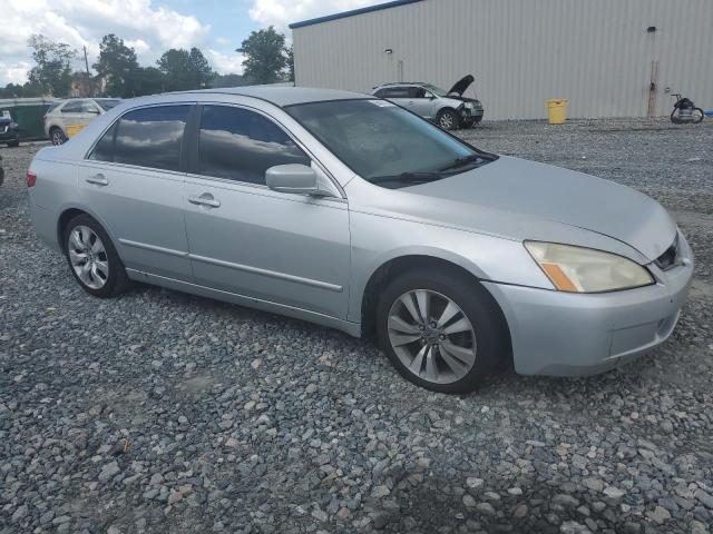 Photo 3 VIN: 1HGCM56465A131123 - HONDA ACCORD 