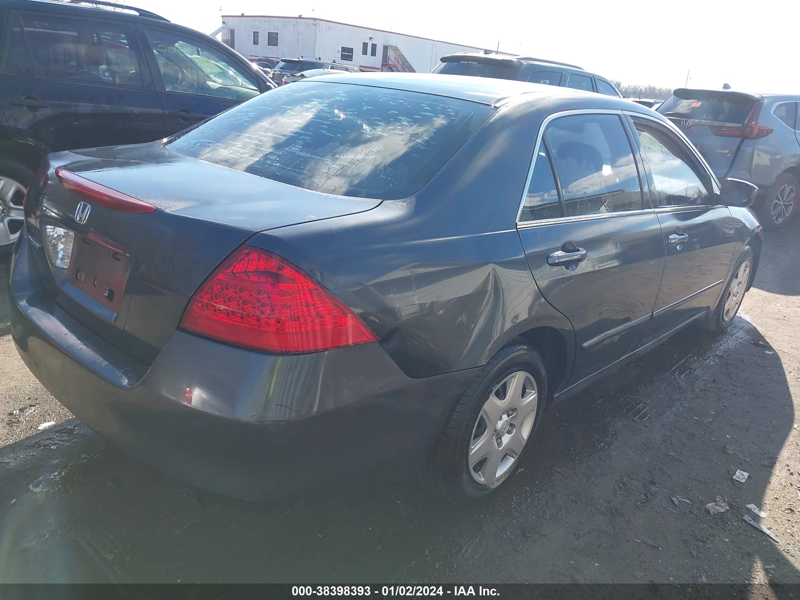 Photo 3 VIN: 1HGCM56466A075850 - HONDA ACCORD 