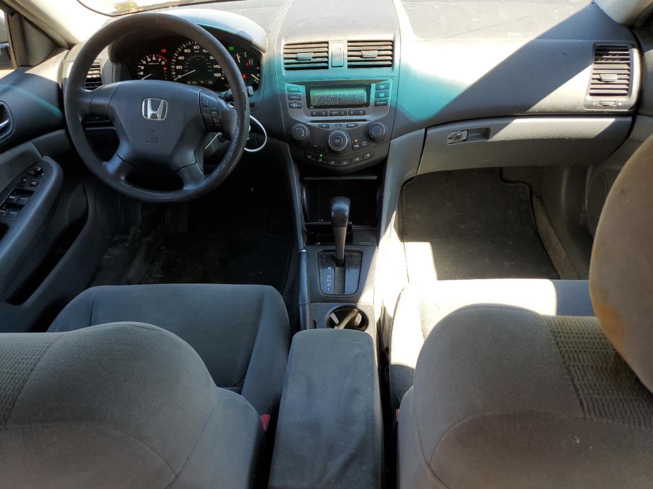 Photo 7 VIN: 1HGCM56467A104989 - HONDA ACCORD 