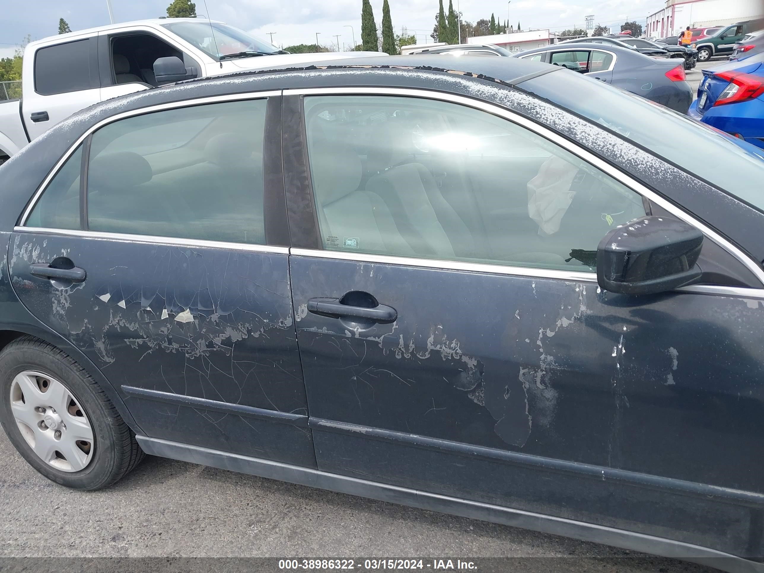 Photo 12 VIN: 1HGCM56475A032181 - HONDA ACCORD 