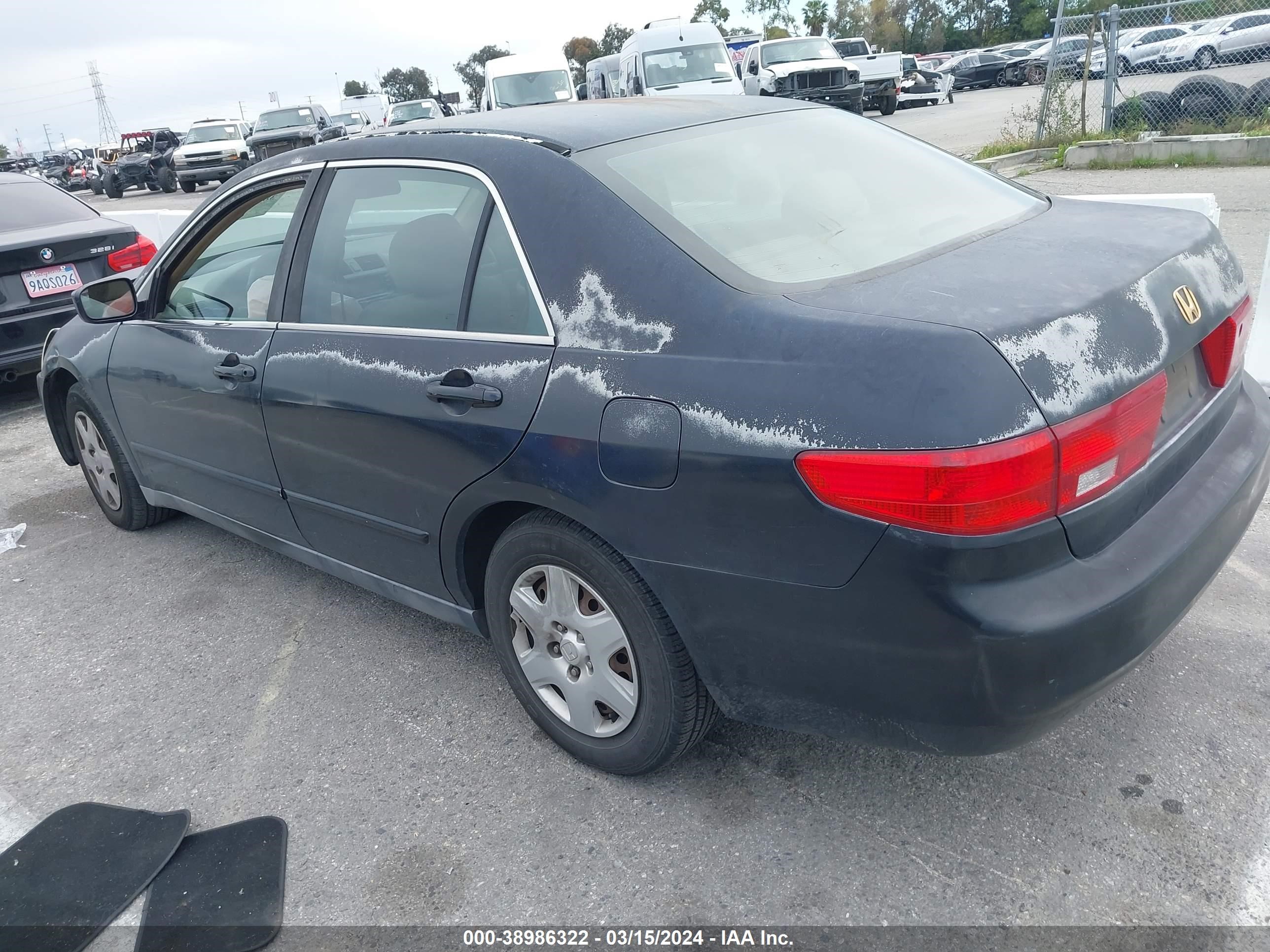 Photo 2 VIN: 1HGCM56475A032181 - HONDA ACCORD 