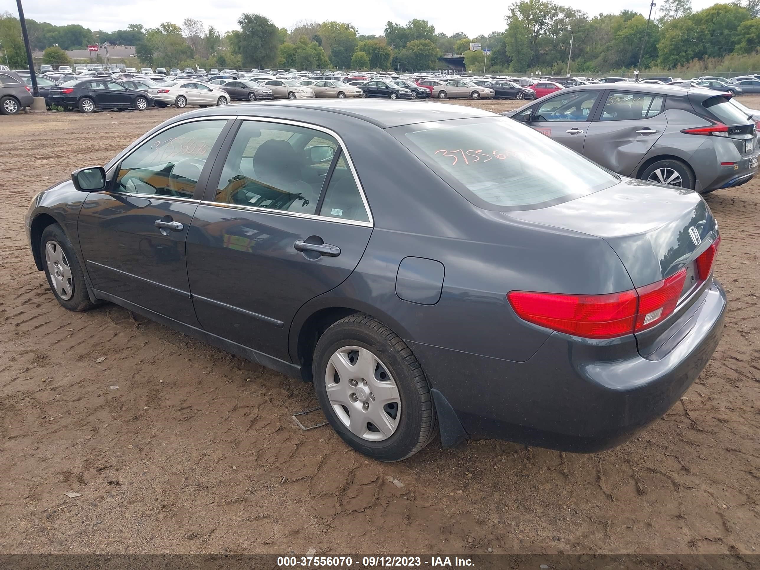 Photo 2 VIN: 1HGCM56475A032794 - HONDA ACCORD 