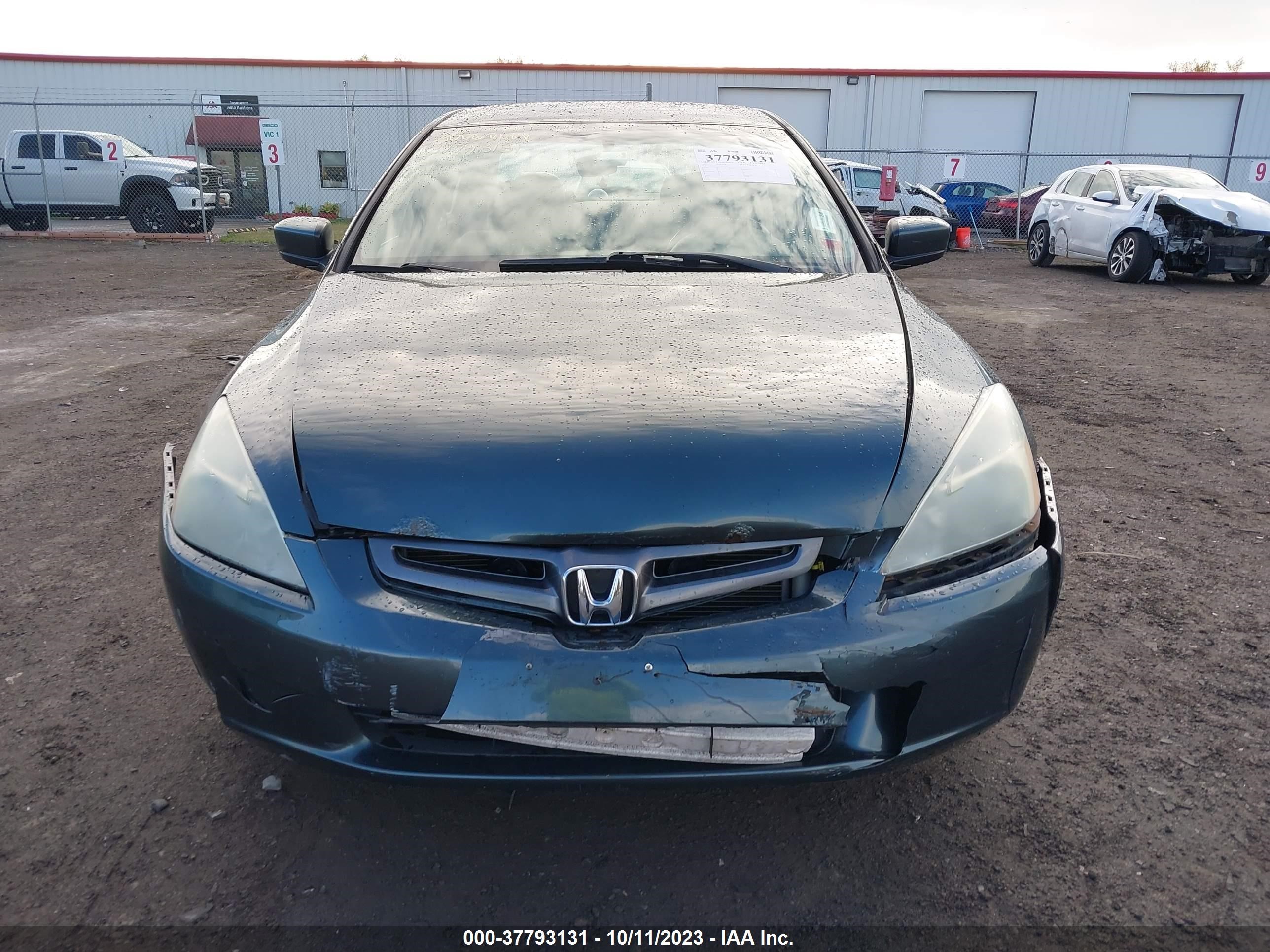 Photo 11 VIN: 1HGCM56475A044198 - HONDA ACCORD 