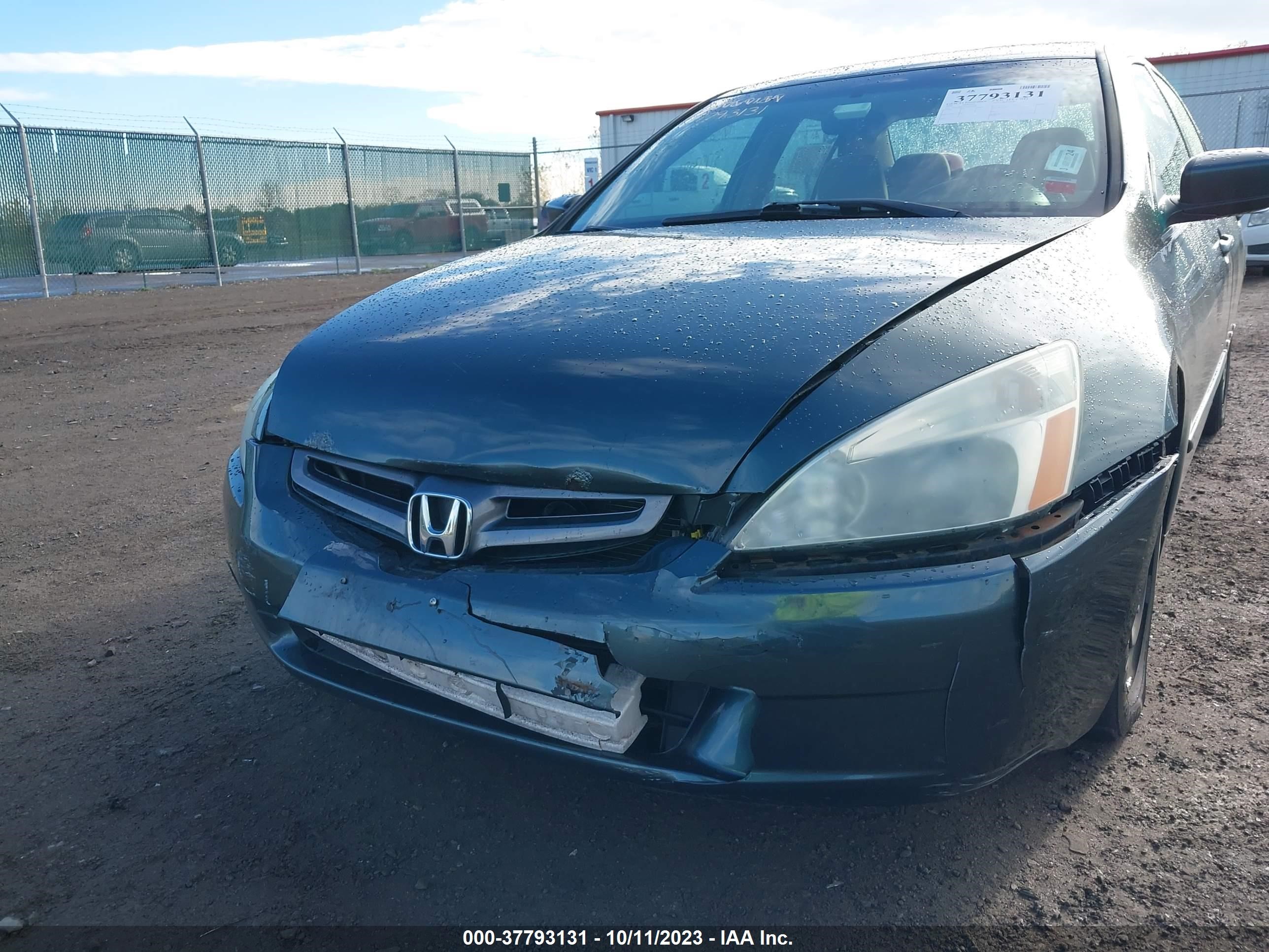 Photo 5 VIN: 1HGCM56475A044198 - HONDA ACCORD 