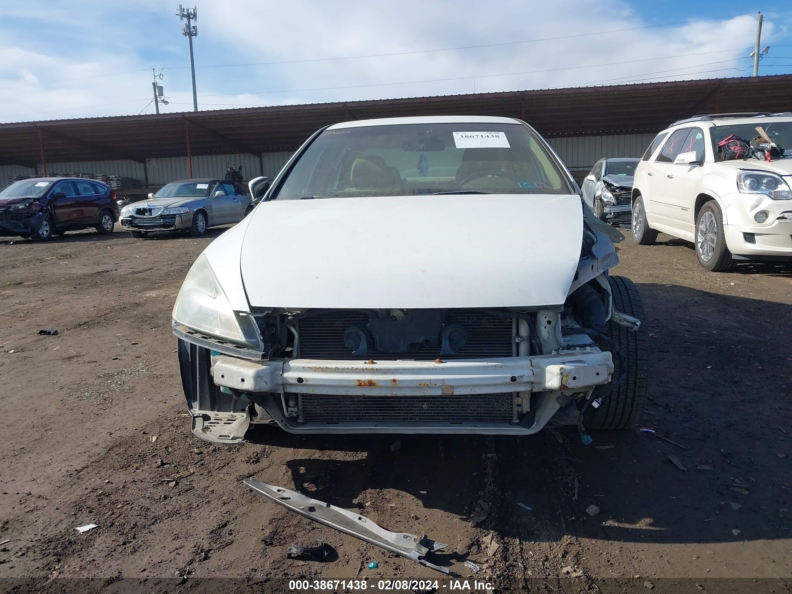 Photo 12 VIN: 1HGCM56476A175049 - HONDA ACCORD 