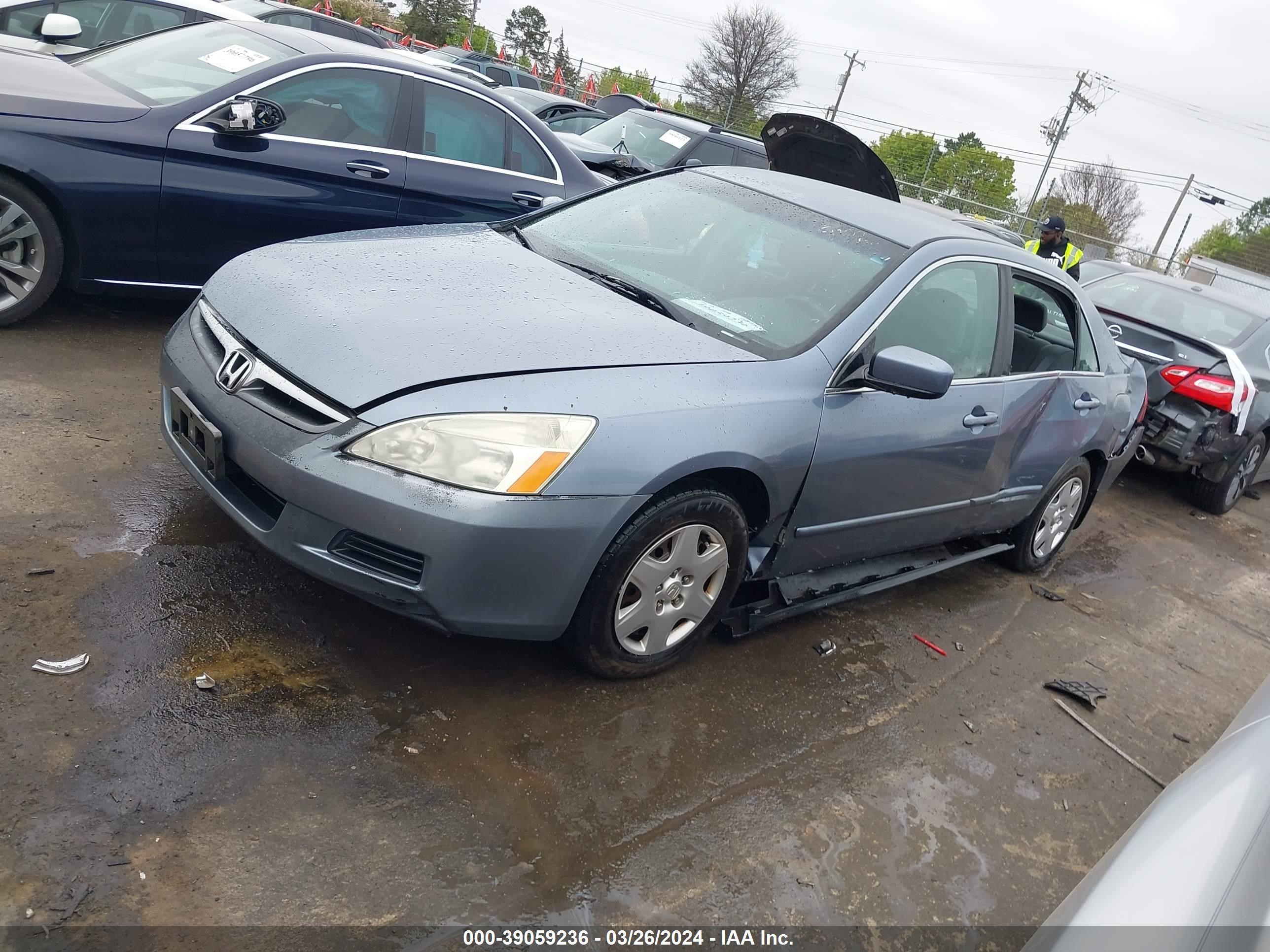 Photo 1 VIN: 1HGCM56477A107738 - HONDA ACCORD 