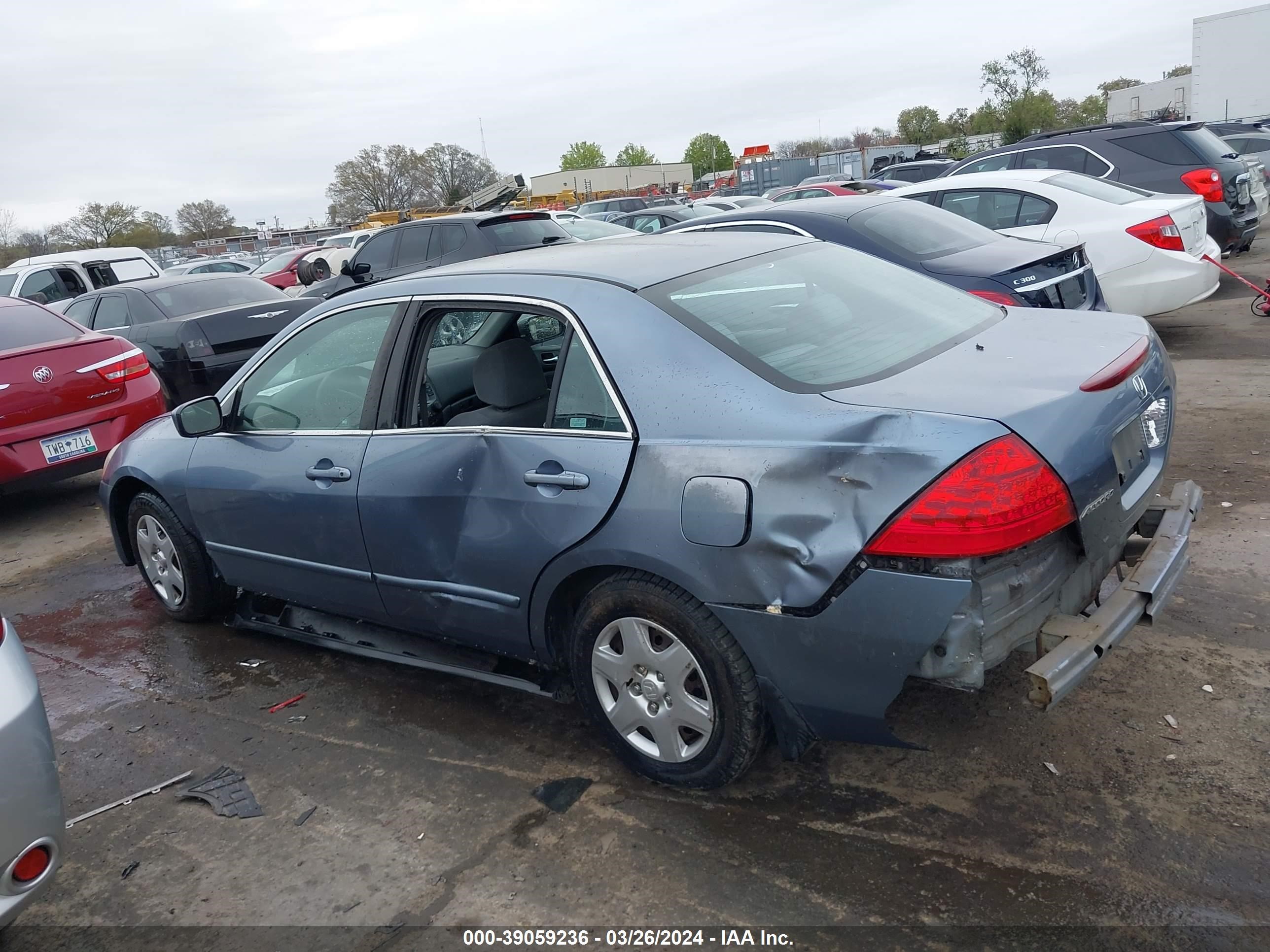 Photo 14 VIN: 1HGCM56477A107738 - HONDA ACCORD 