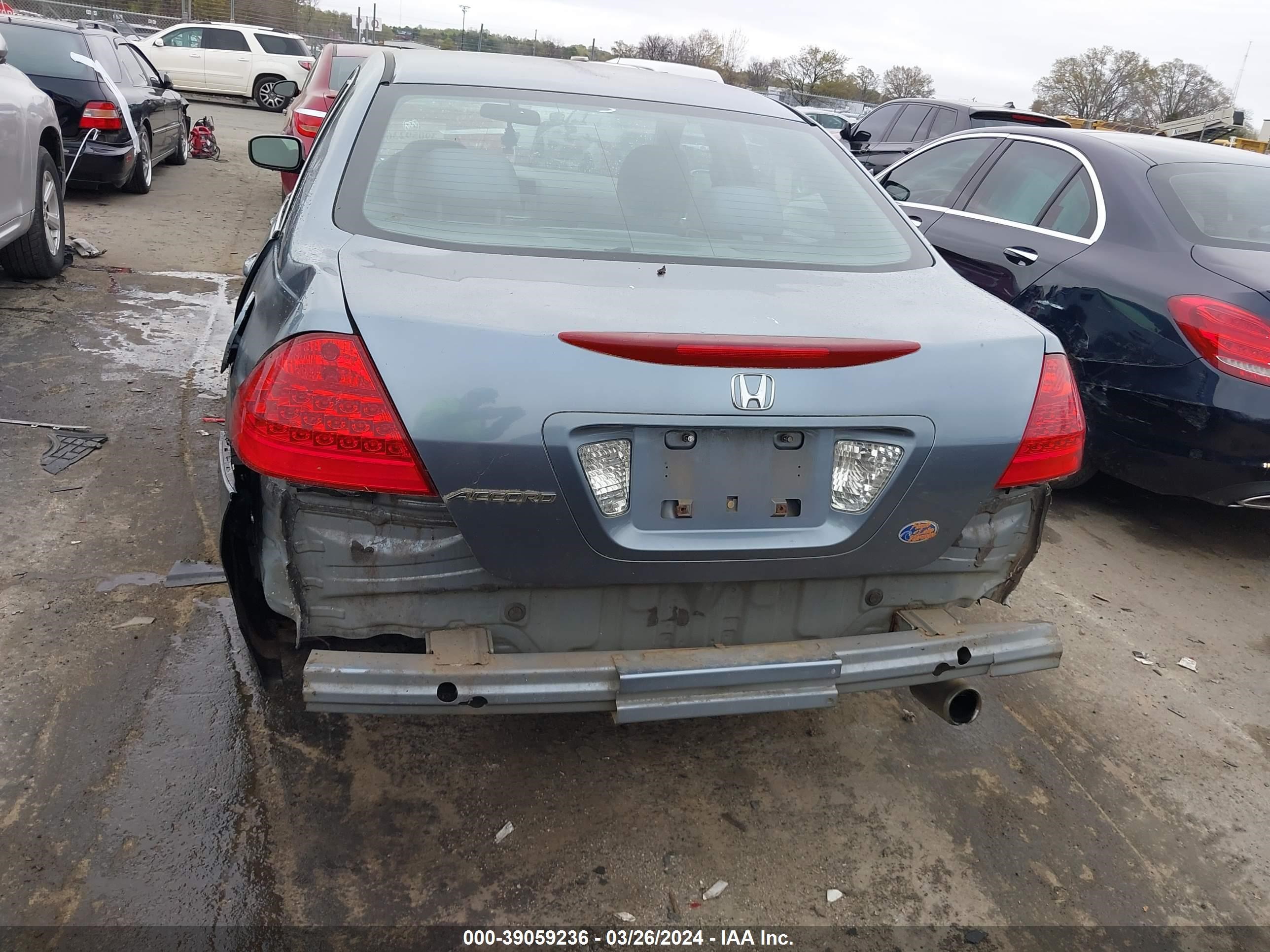 Photo 16 VIN: 1HGCM56477A107738 - HONDA ACCORD 