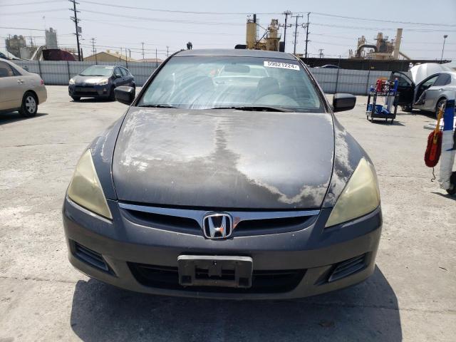 Photo 4 VIN: 1HGCM56486A034796 - HONDA ACCORD LX 