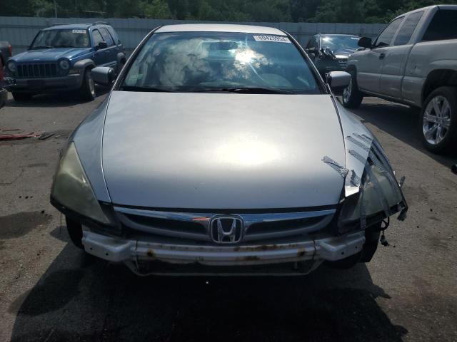 Photo 4 VIN: 1HGCM56486A173150 - HONDA ACCORD 