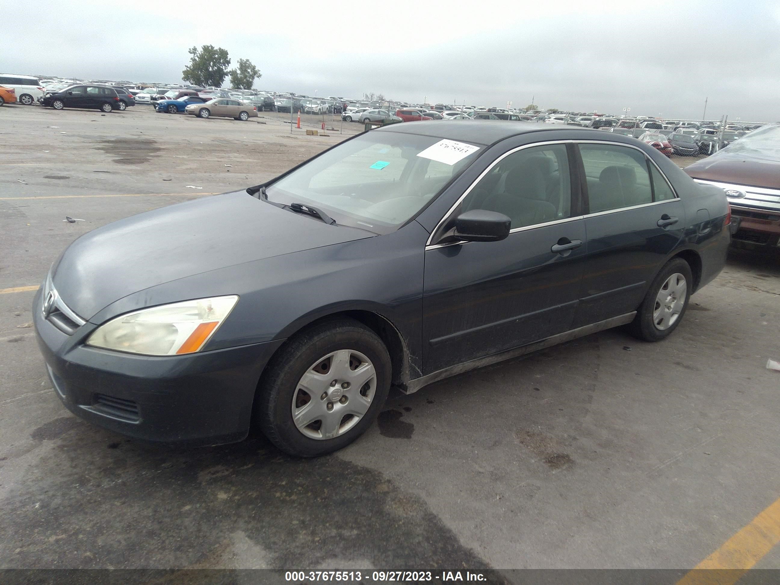 Photo 1 VIN: 1HGCM56487A007941 - HONDA ACCORD 