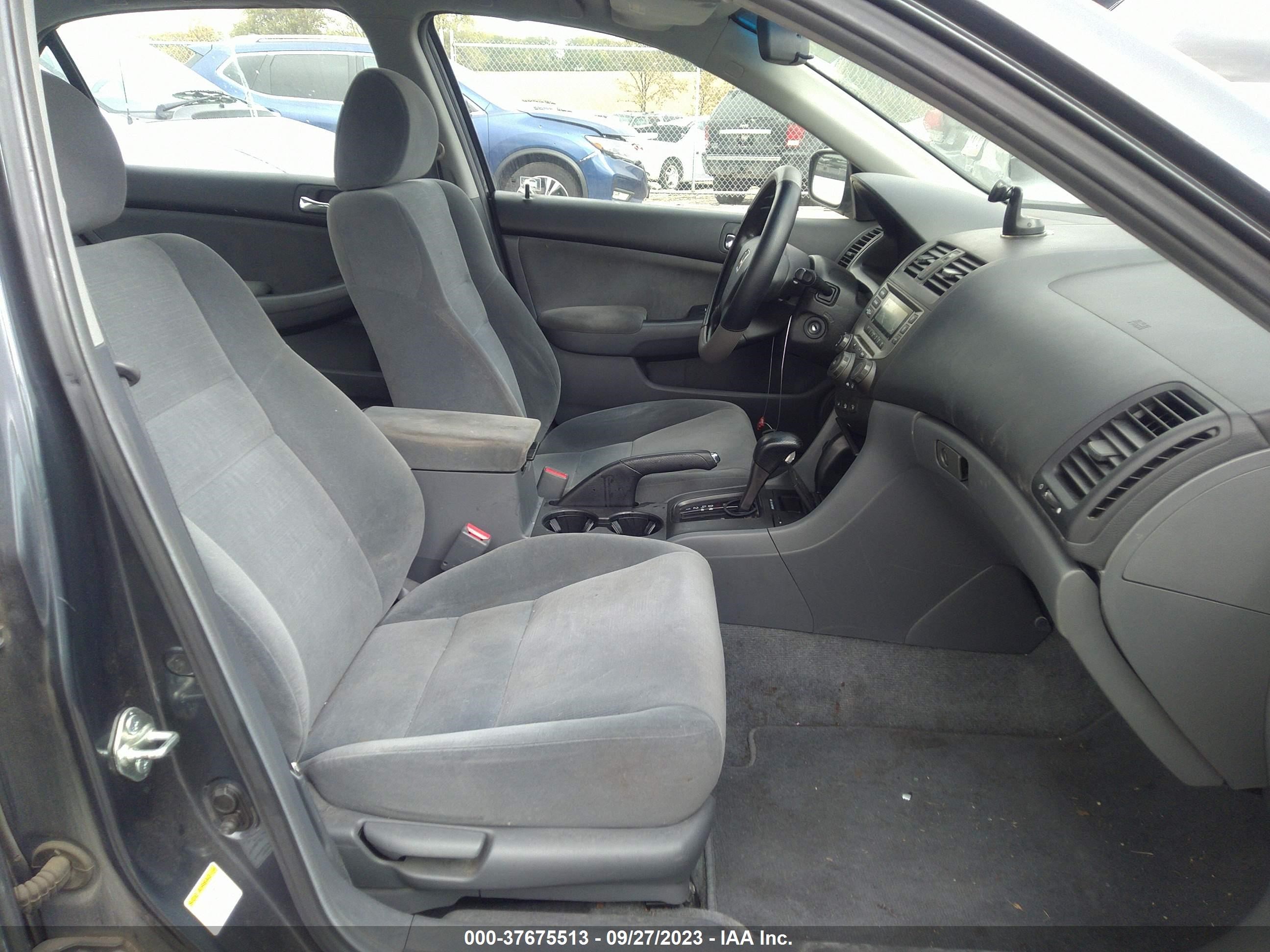 Photo 4 VIN: 1HGCM56487A007941 - HONDA ACCORD 