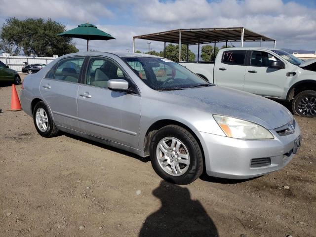 Photo 3 VIN: 1HGCM56487A031365 - HONDA ACCORD LX 