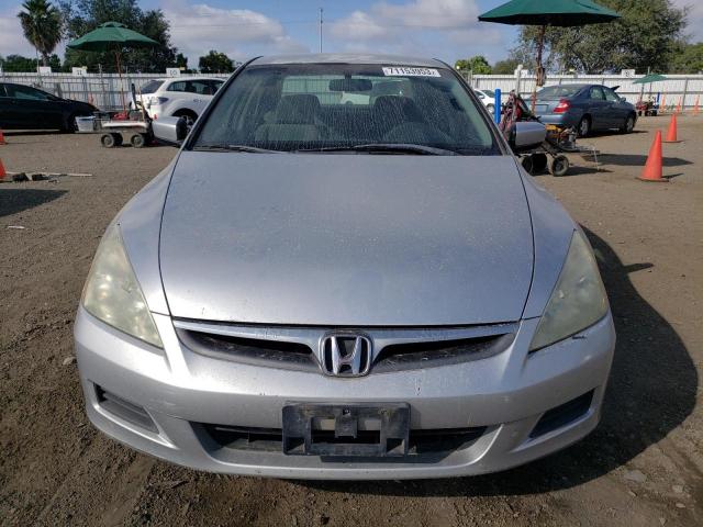 Photo 4 VIN: 1HGCM56487A031365 - HONDA ACCORD LX 