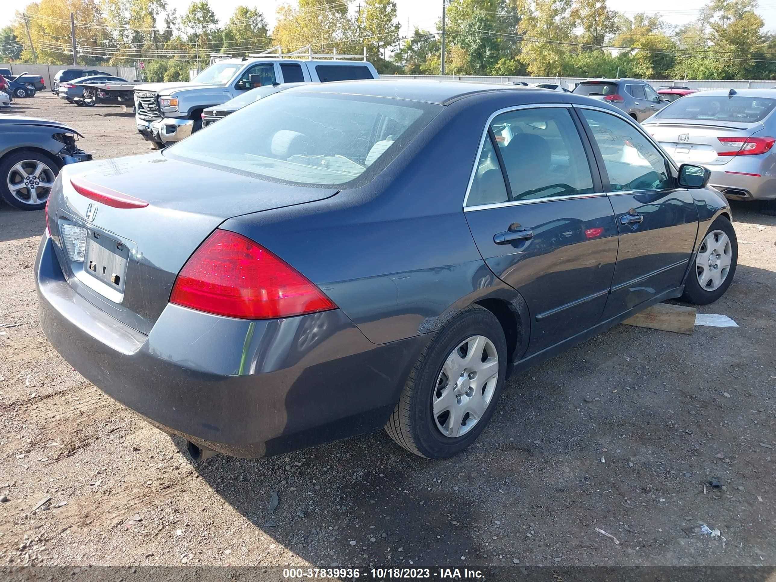 Photo 3 VIN: 1HGCM56487A109837 - HONDA ACCORD 