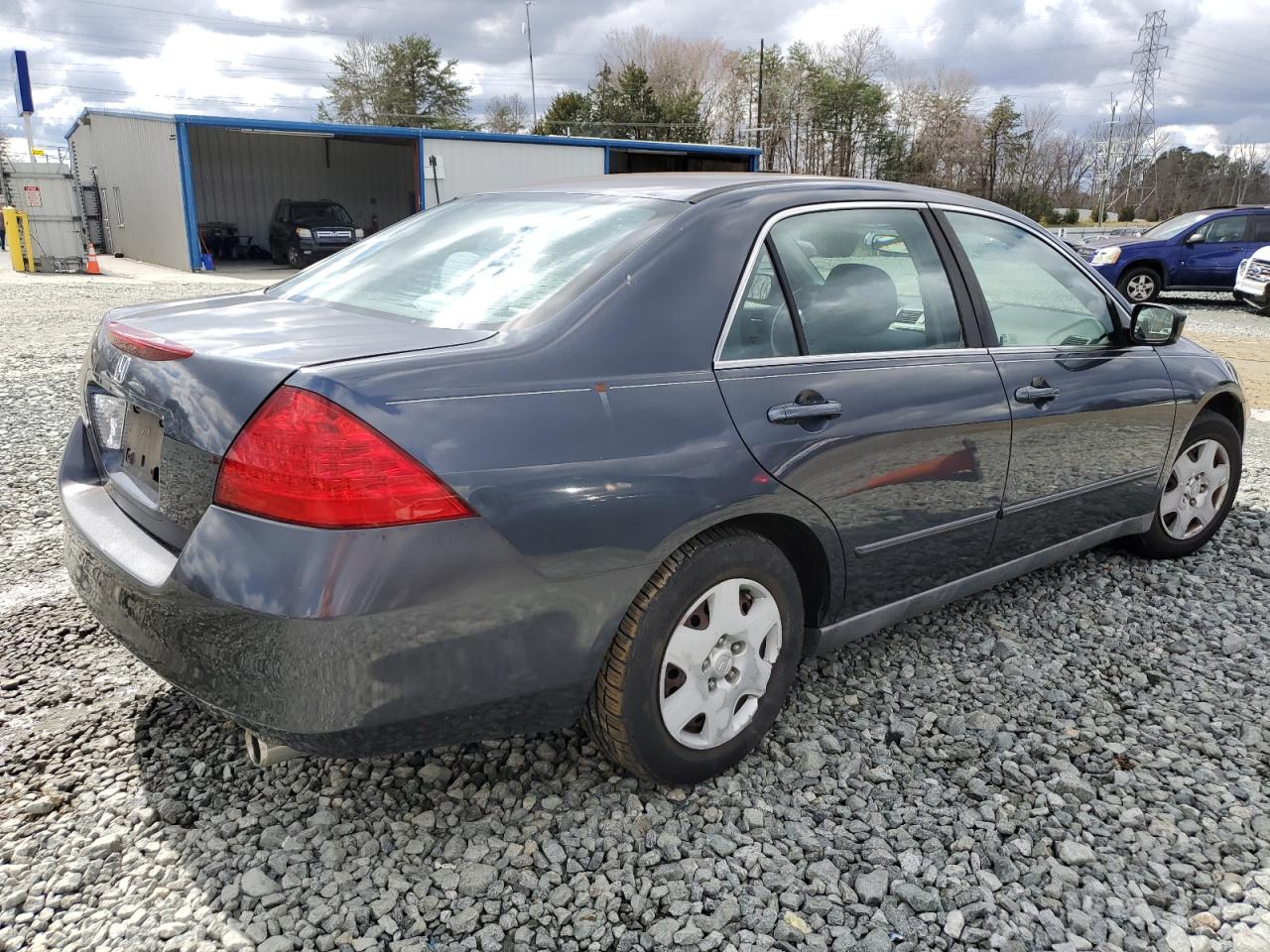 Photo 2 VIN: 1HGCM56487A119543 - HONDA ACCORD 