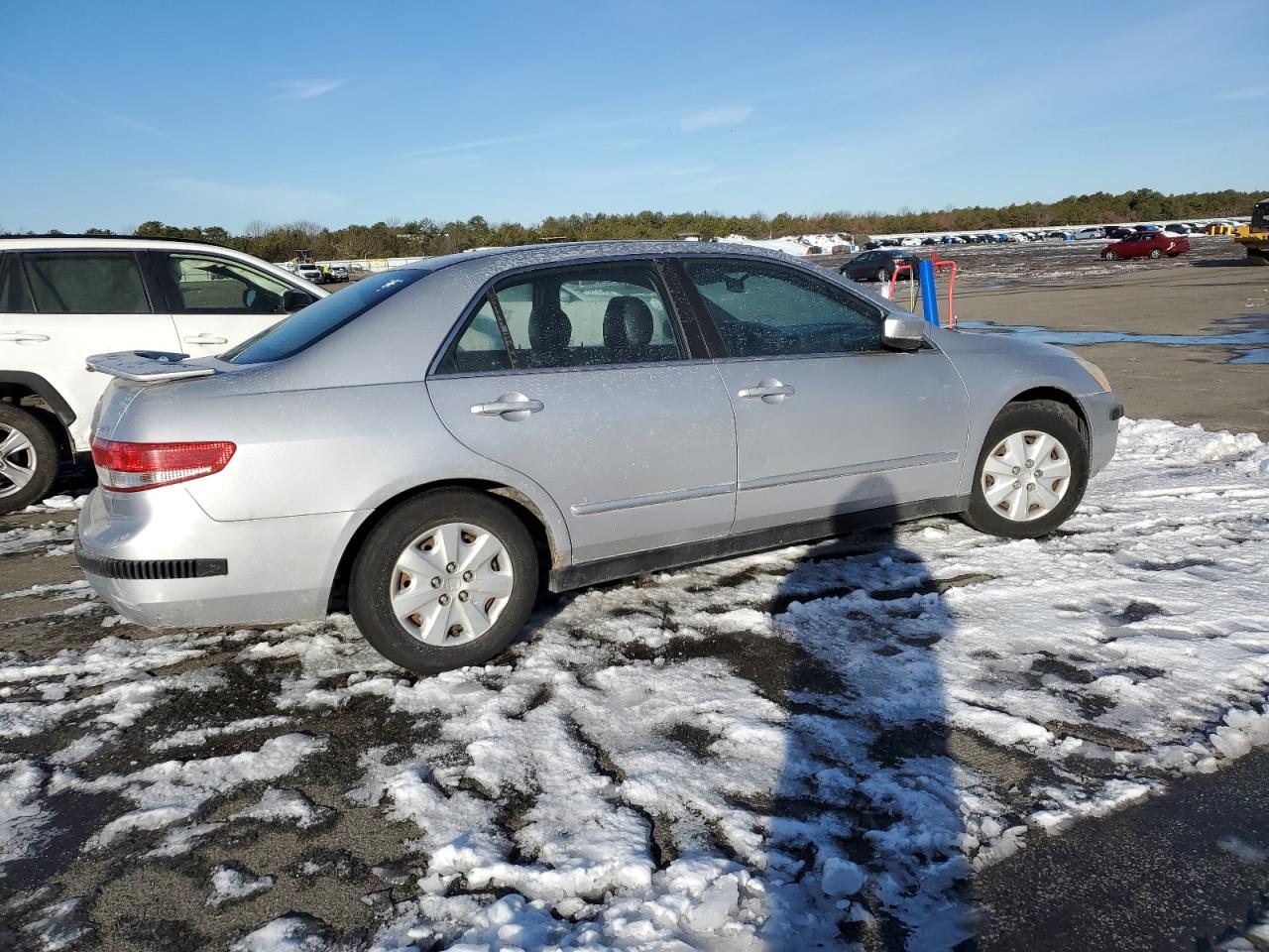 Photo 2 VIN: 1HGCM56493A062506 - HONDA ACCORD 