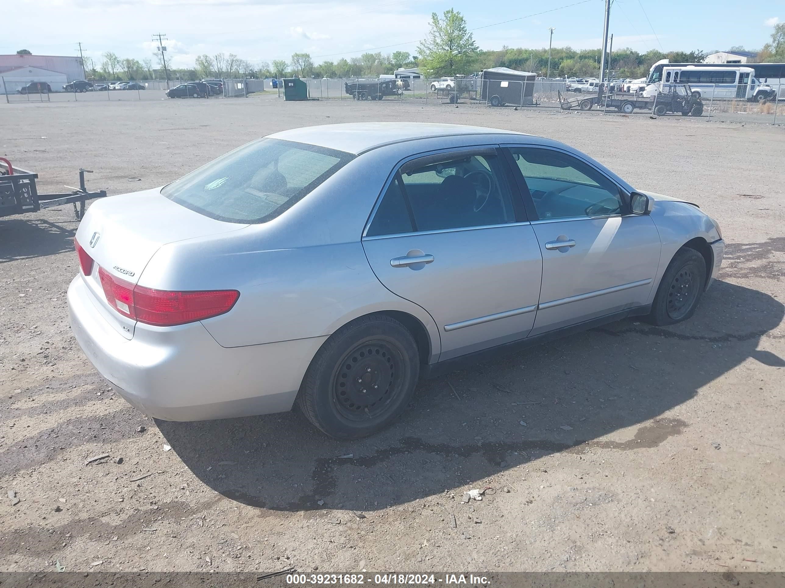 Photo 3 VIN: 1HGCM56495A046227 - HONDA ACCORD 