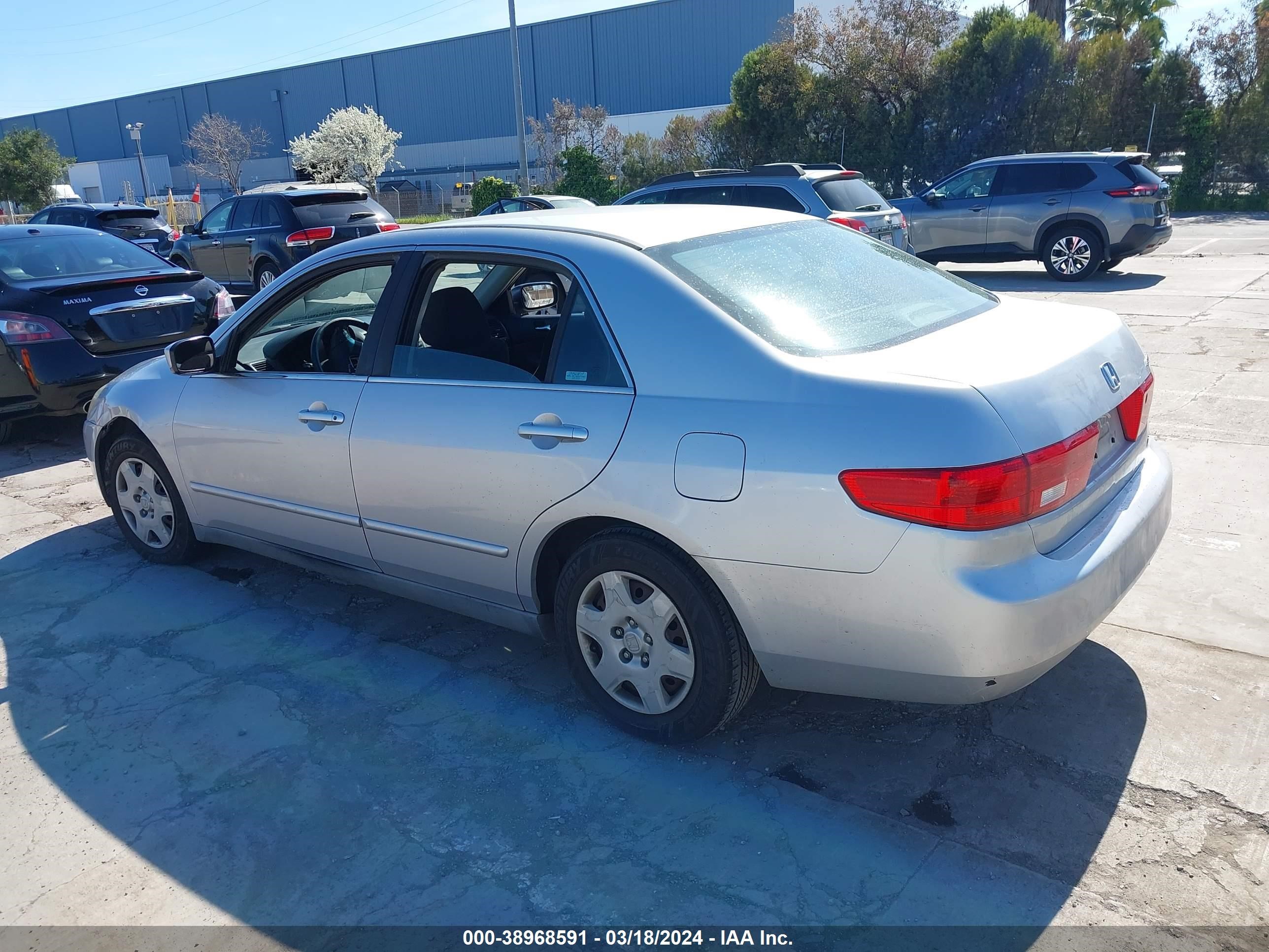 Photo 2 VIN: 1HGCM56495A080376 - HONDA ACCORD 