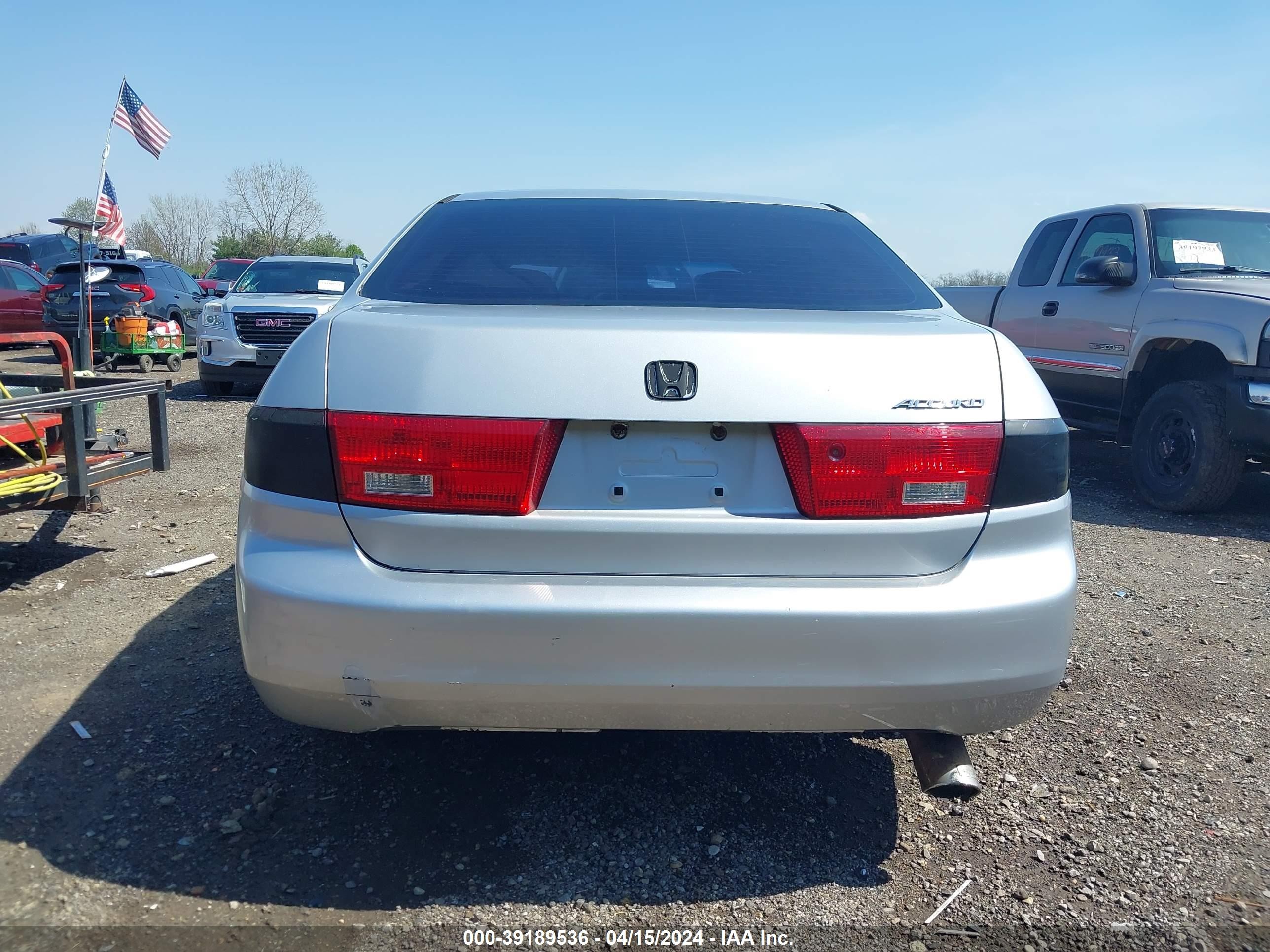 Photo 15 VIN: 1HGCM56495A183958 - HONDA ACCORD 