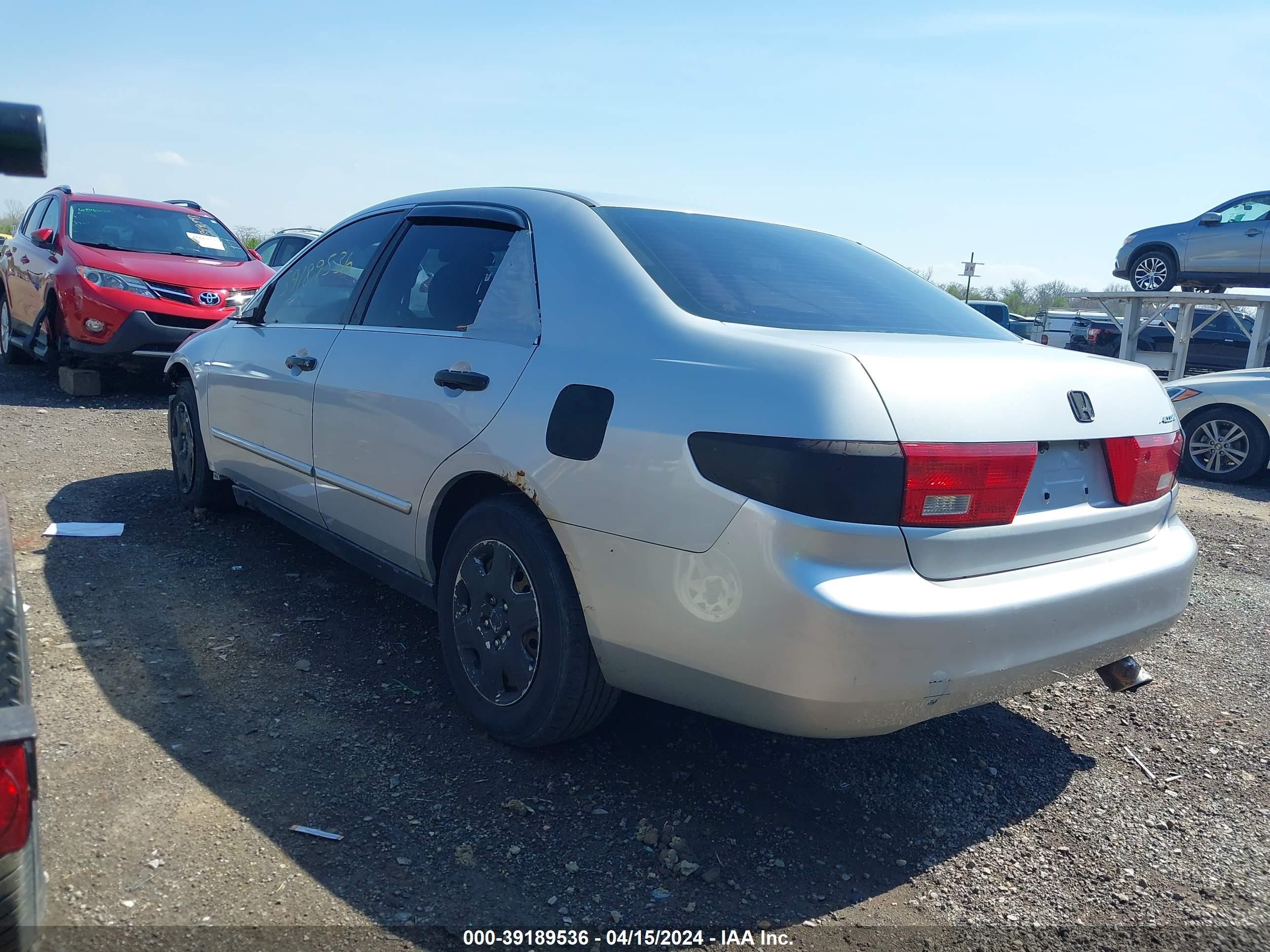 Photo 2 VIN: 1HGCM56495A183958 - HONDA ACCORD 