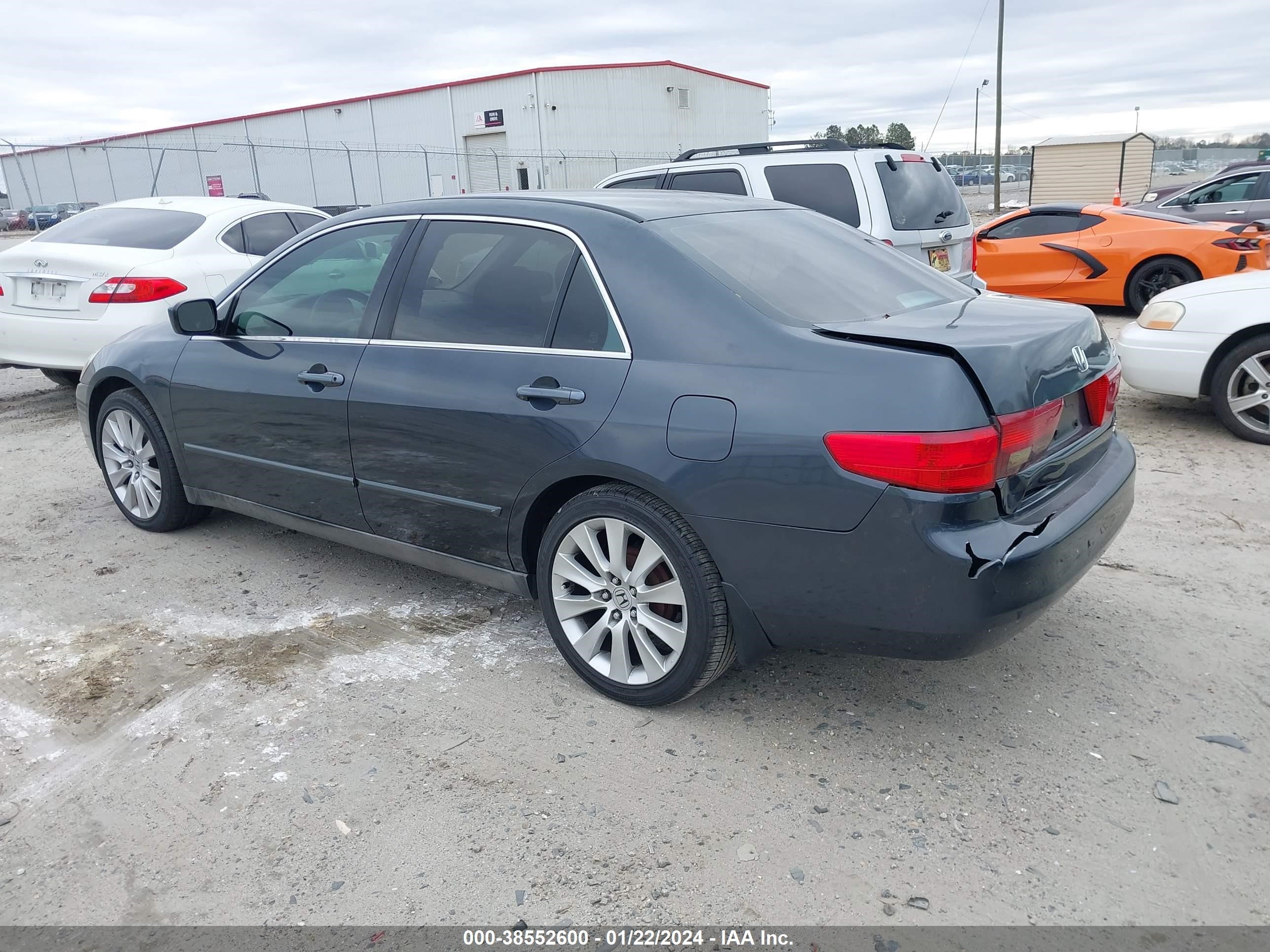 Photo 2 VIN: 1HGCM56495A186004 - HONDA ACCORD 