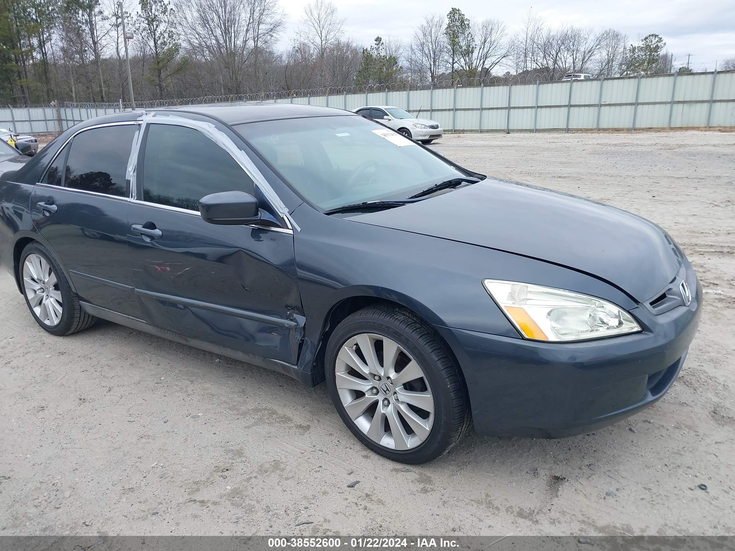 Photo 5 VIN: 1HGCM56495A186004 - HONDA ACCORD 