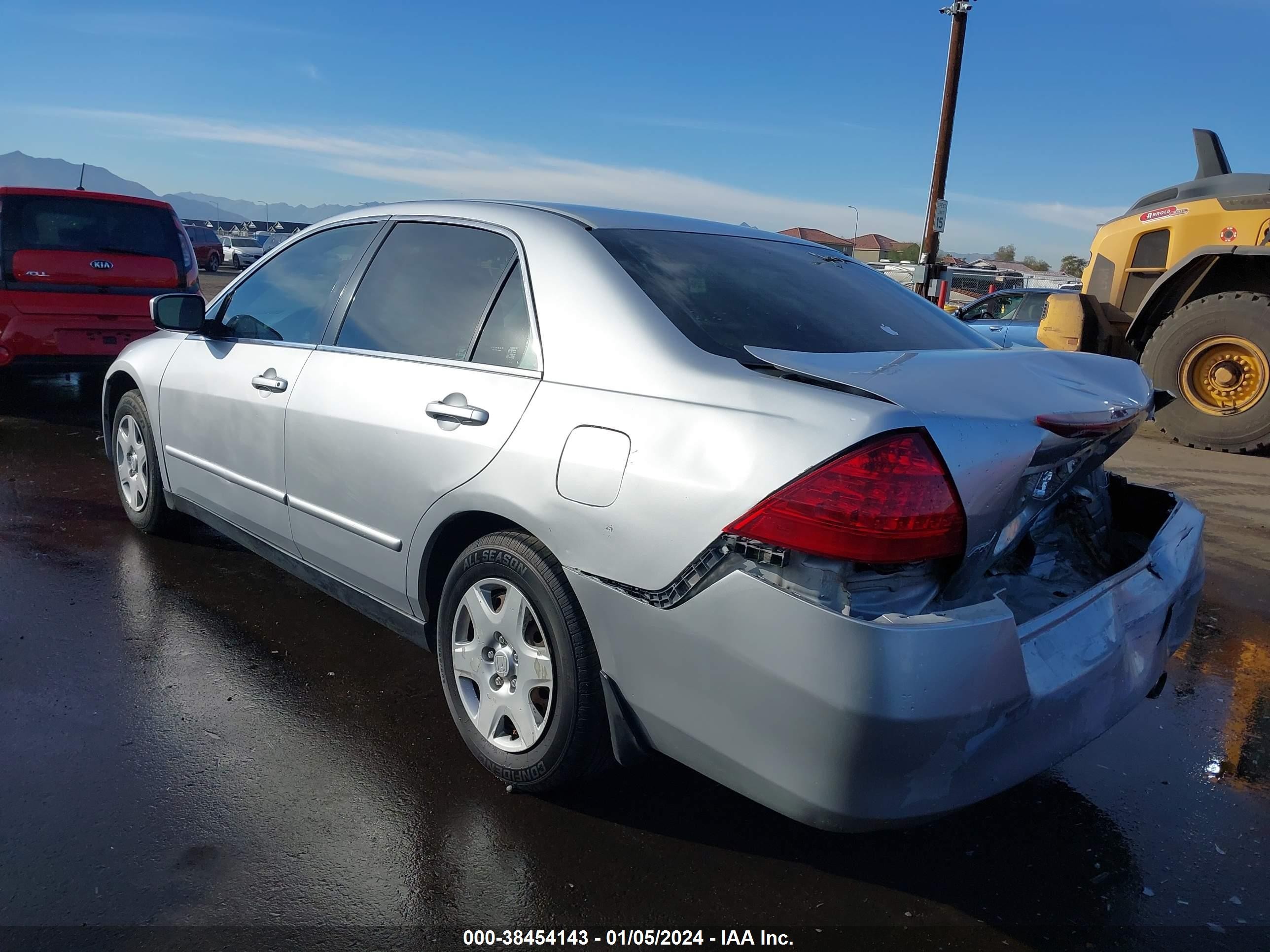 Photo 2 VIN: 1HGCM56496A145860 - HONDA ACCORD 