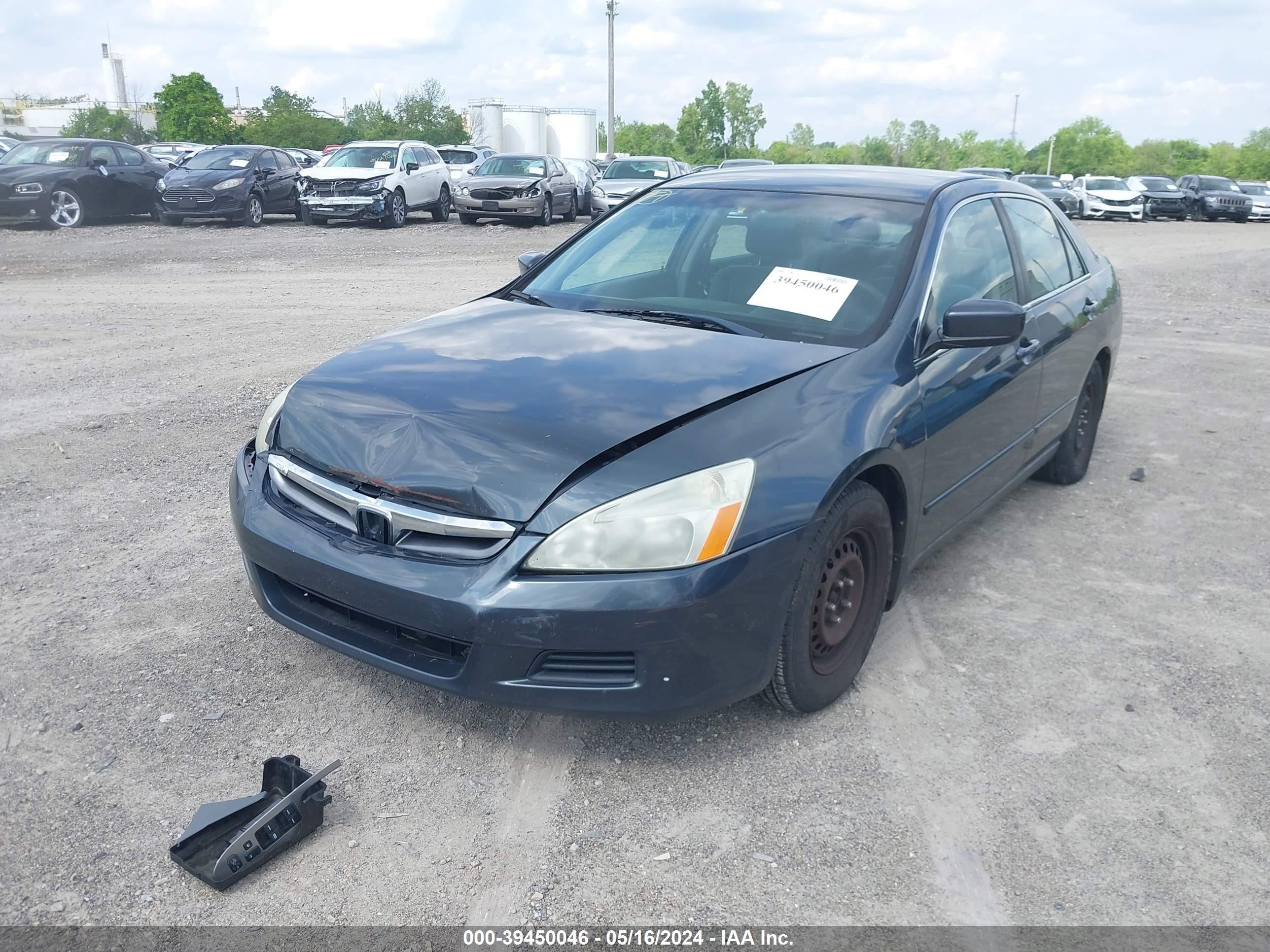 Photo 1 VIN: 1HGCM56497A116215 - HONDA ACCORD 