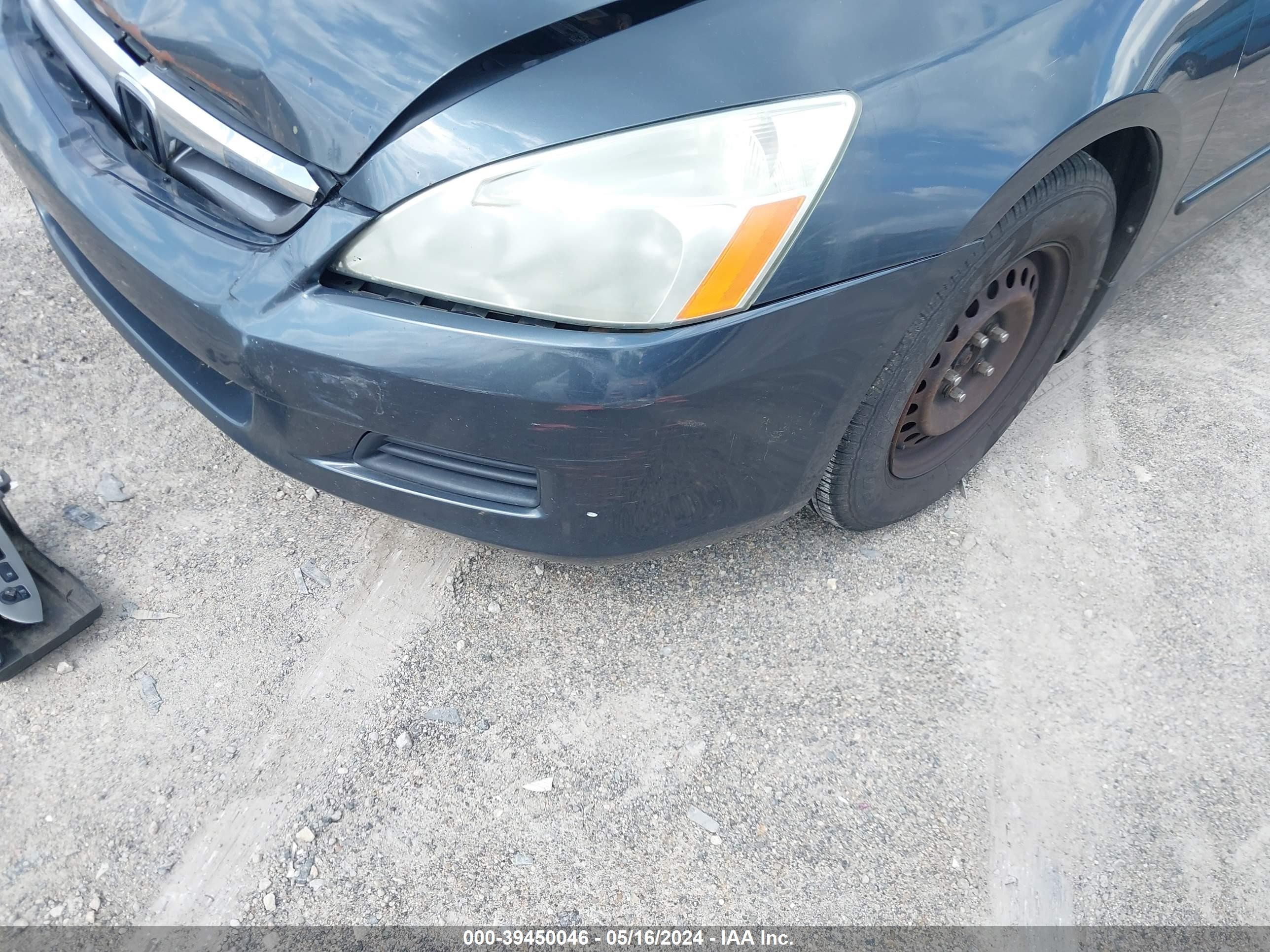 Photo 12 VIN: 1HGCM56497A116215 - HONDA ACCORD 