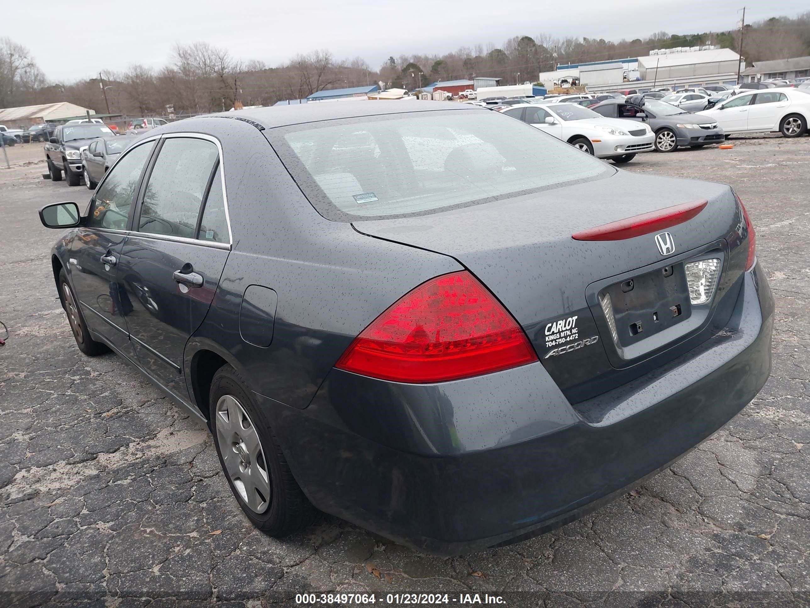 Photo 2 VIN: 1HGCM56497A216864 - HONDA ACCORD 