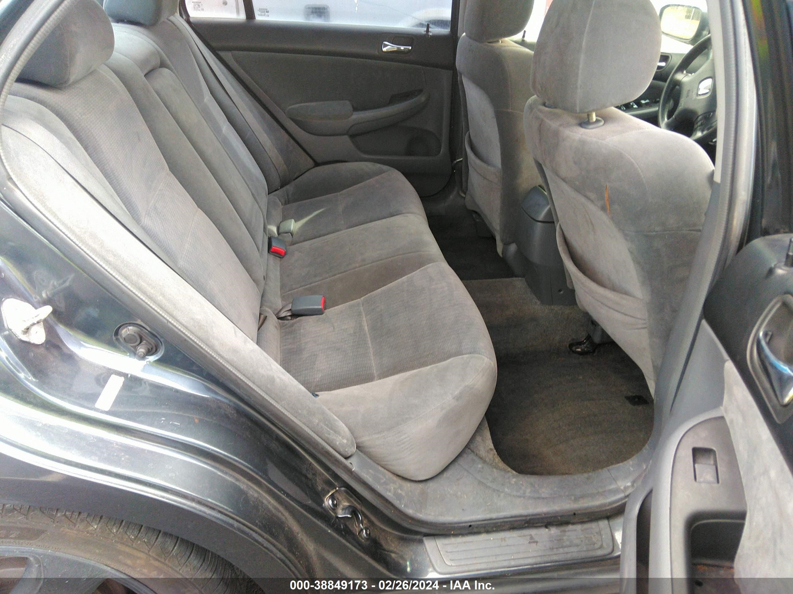 Photo 7 VIN: 1HGCM564X5A083822 - HONDA ACCORD 