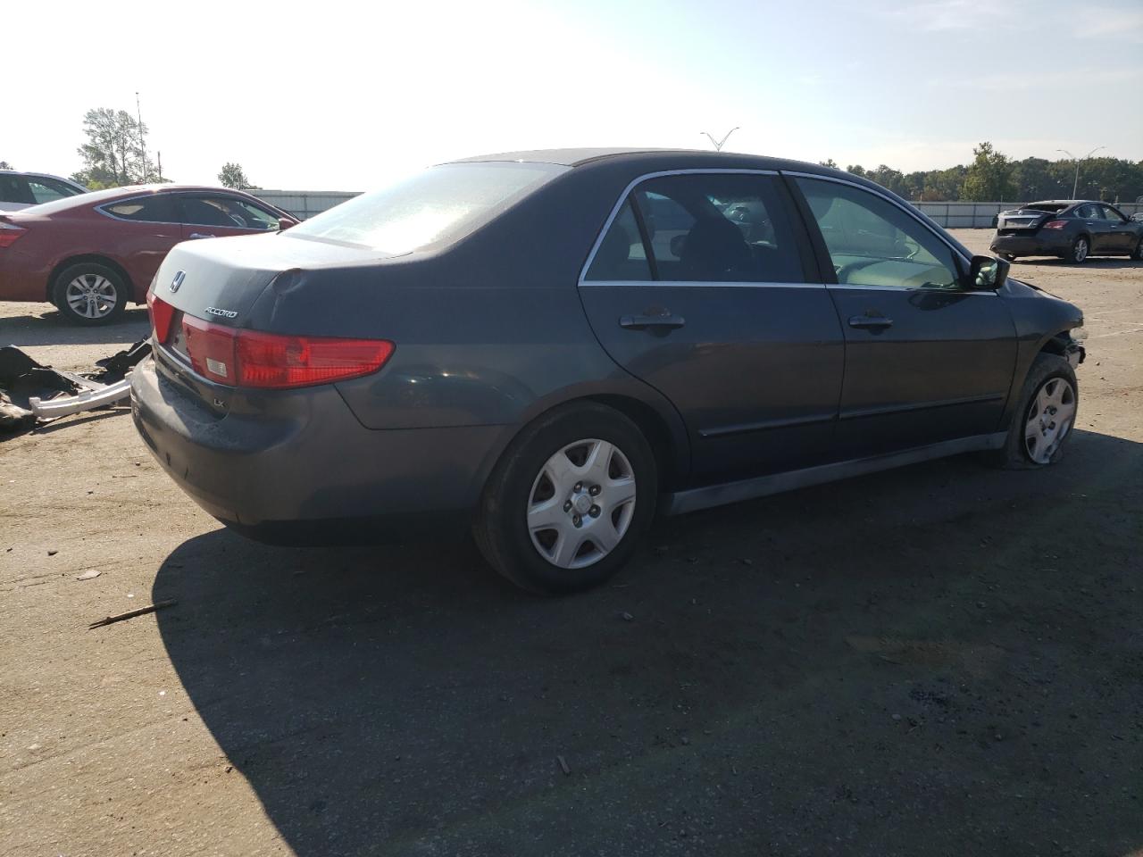 Photo 2 VIN: 1HGCM564X5A084369 - HONDA ACCORD 