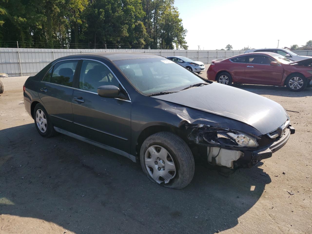 Photo 3 VIN: 1HGCM564X5A084369 - HONDA ACCORD 