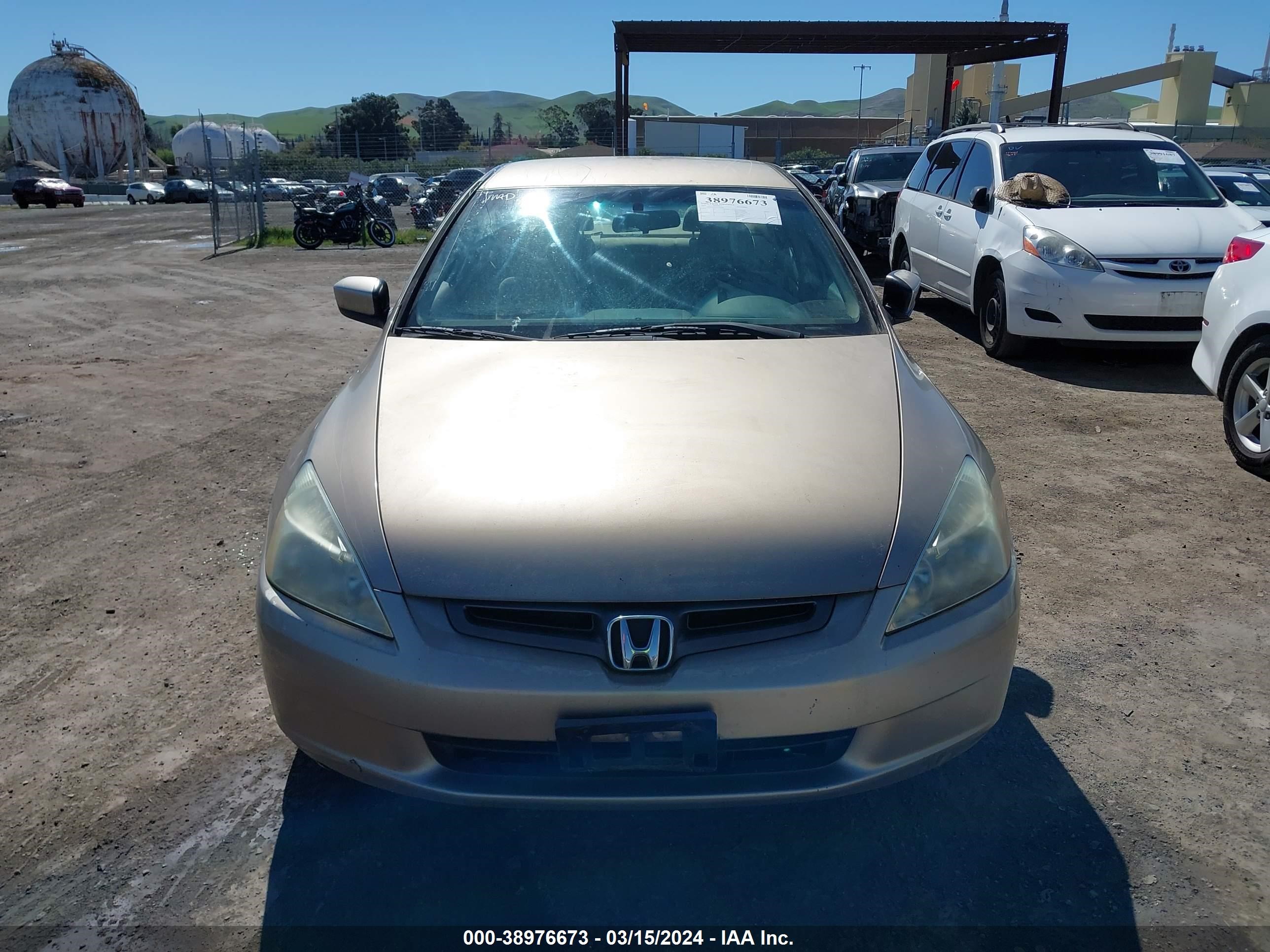 Photo 11 VIN: 1HGCM564X5A129004 - HONDA ACCORD 