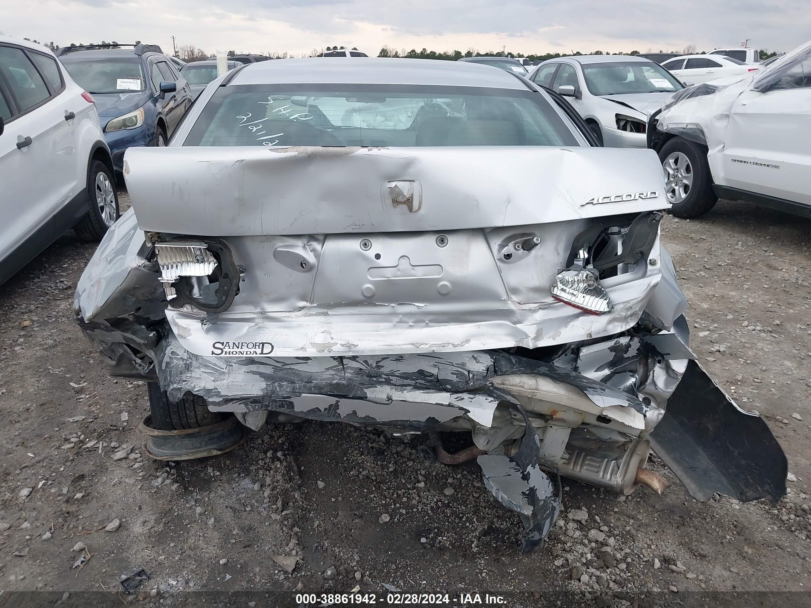 Photo 16 VIN: 1HGCM564X5L001124 - HONDA ACCORD 